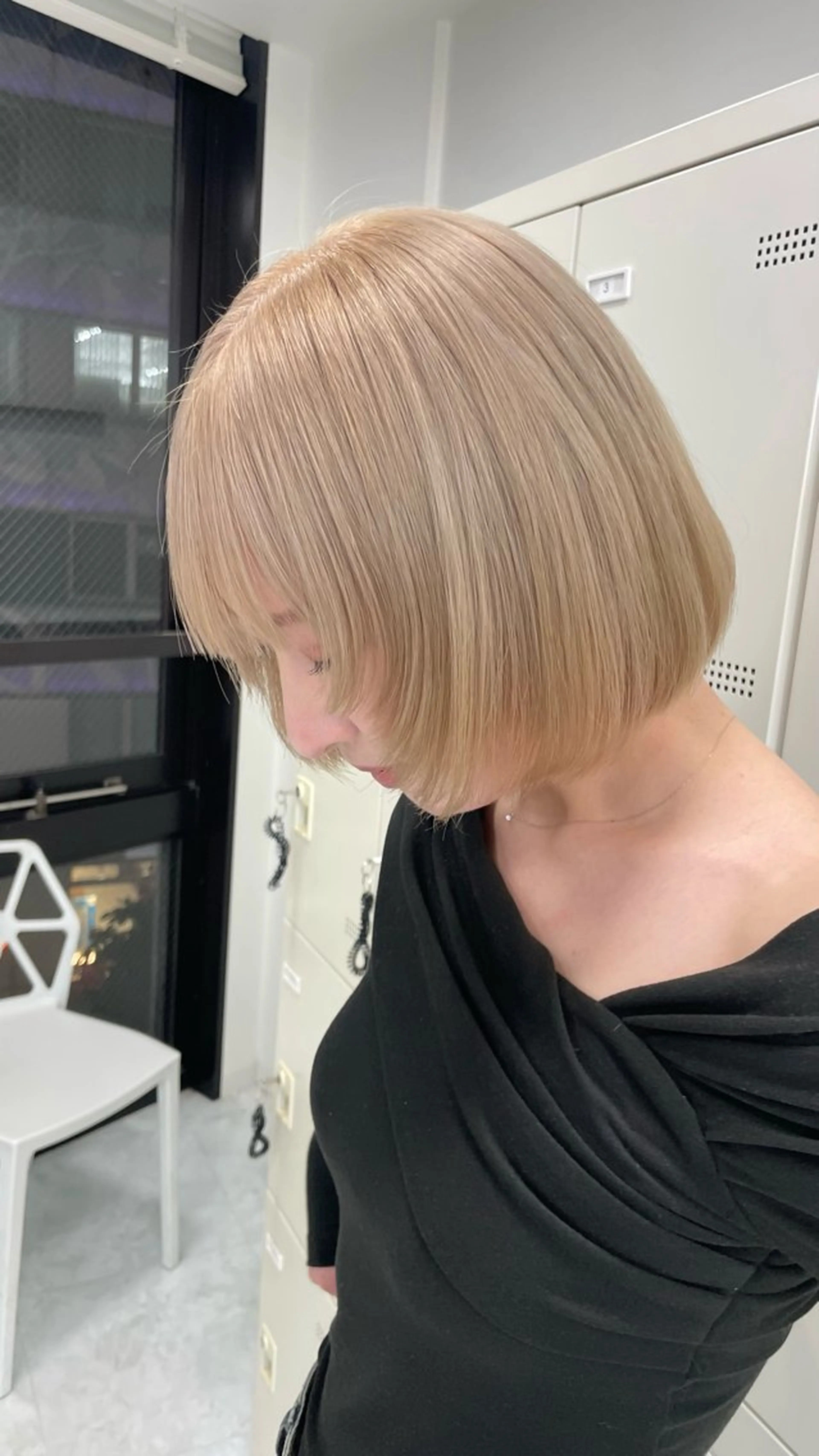 カラー 🌛ハイトーン/ ブロンド🩶MANAのヘアスタイル