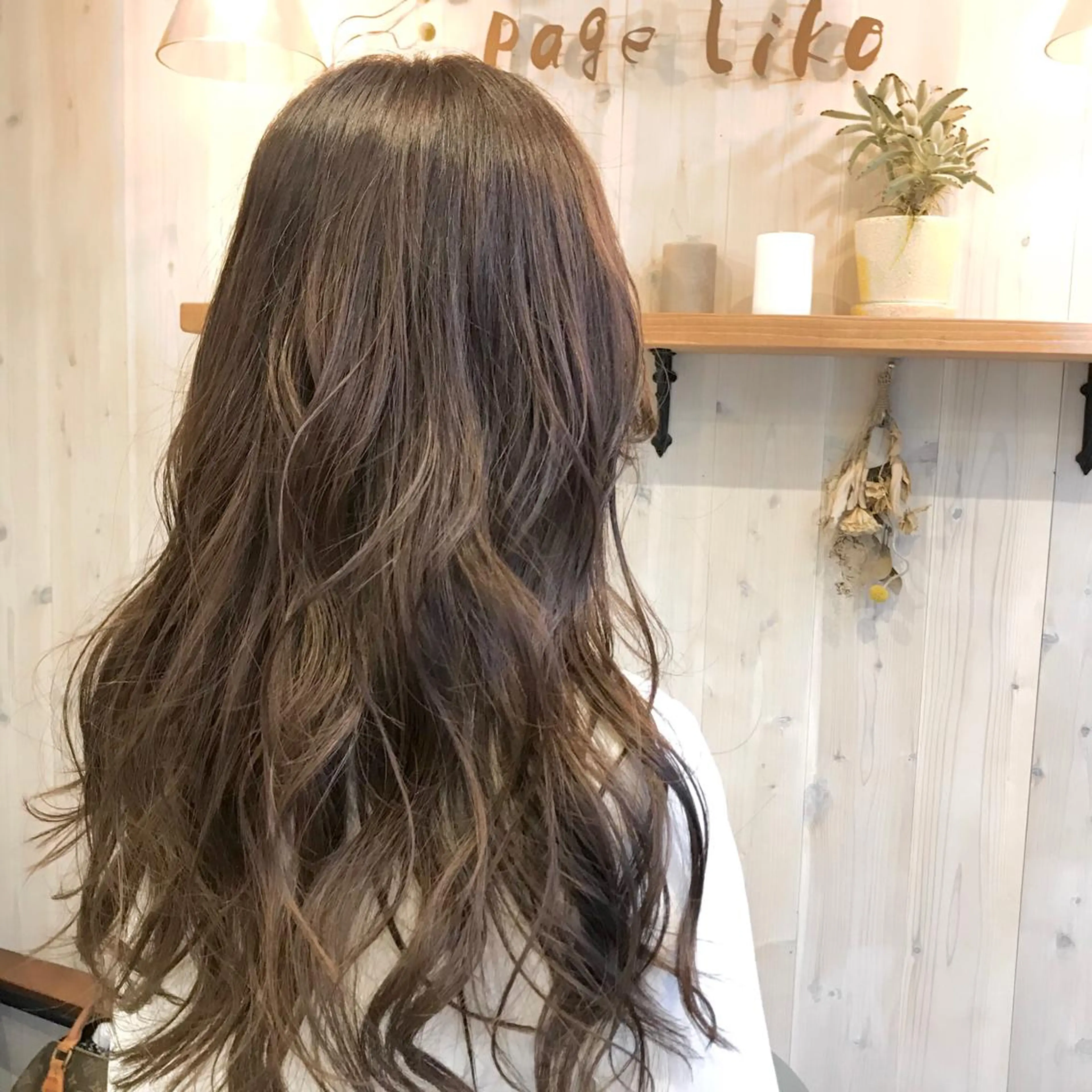 ロング カラー ベージュカラー フォギーベージュ 透明感カラー/ 寺田千雅子のヘアスタイル