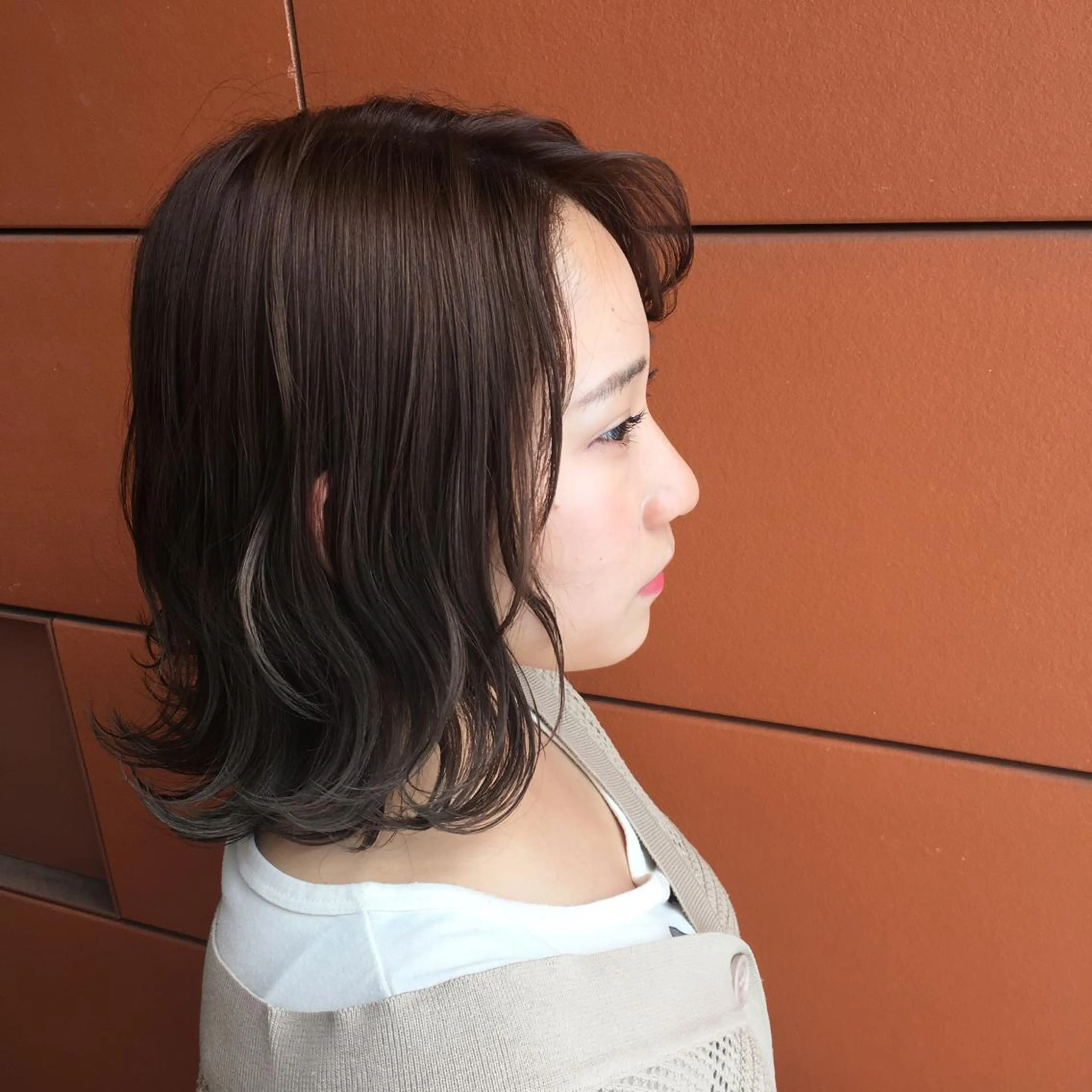ミディアム カラー Minori【ミノリ】所属・井手 孔介のヘアスタイル