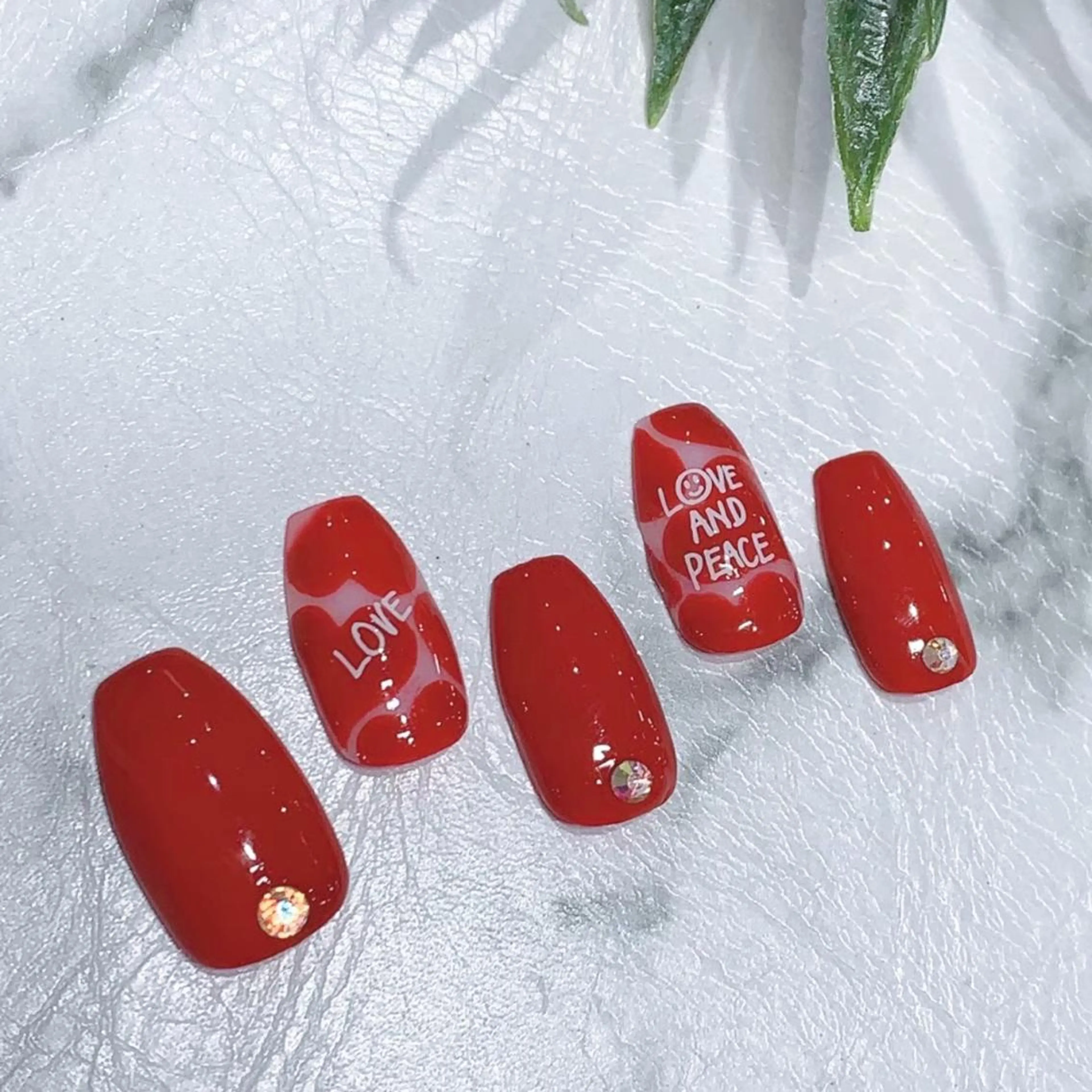 ネイル ハート ハンドネイル x.1.0.nail ♡Cのネイルデザイン