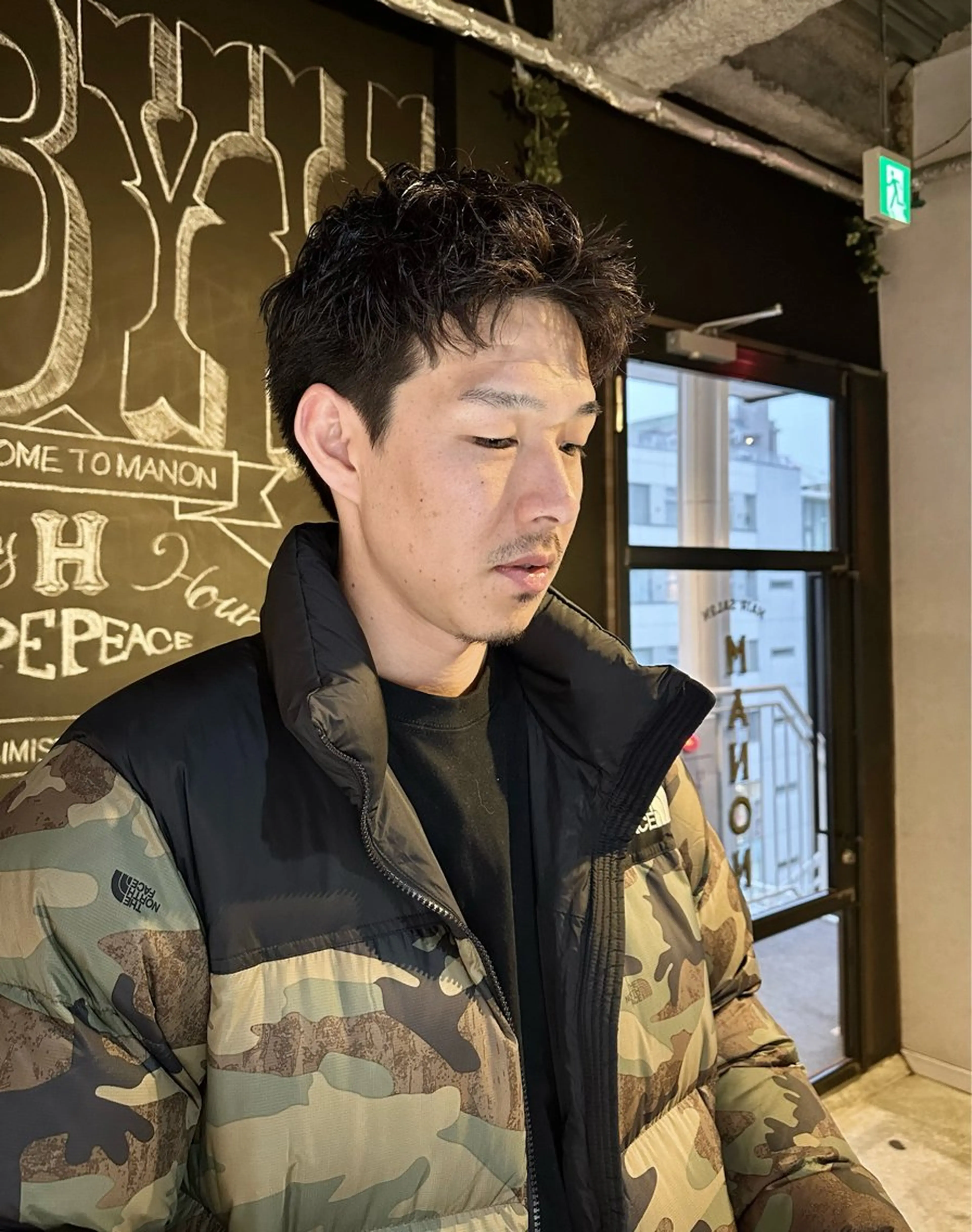 ショート メンズ メンズパーマ メンズショート ショートヘア カット パーマ トリートメント SALOWIN栄3丁目店所属・俵 知広のヘアスタイル