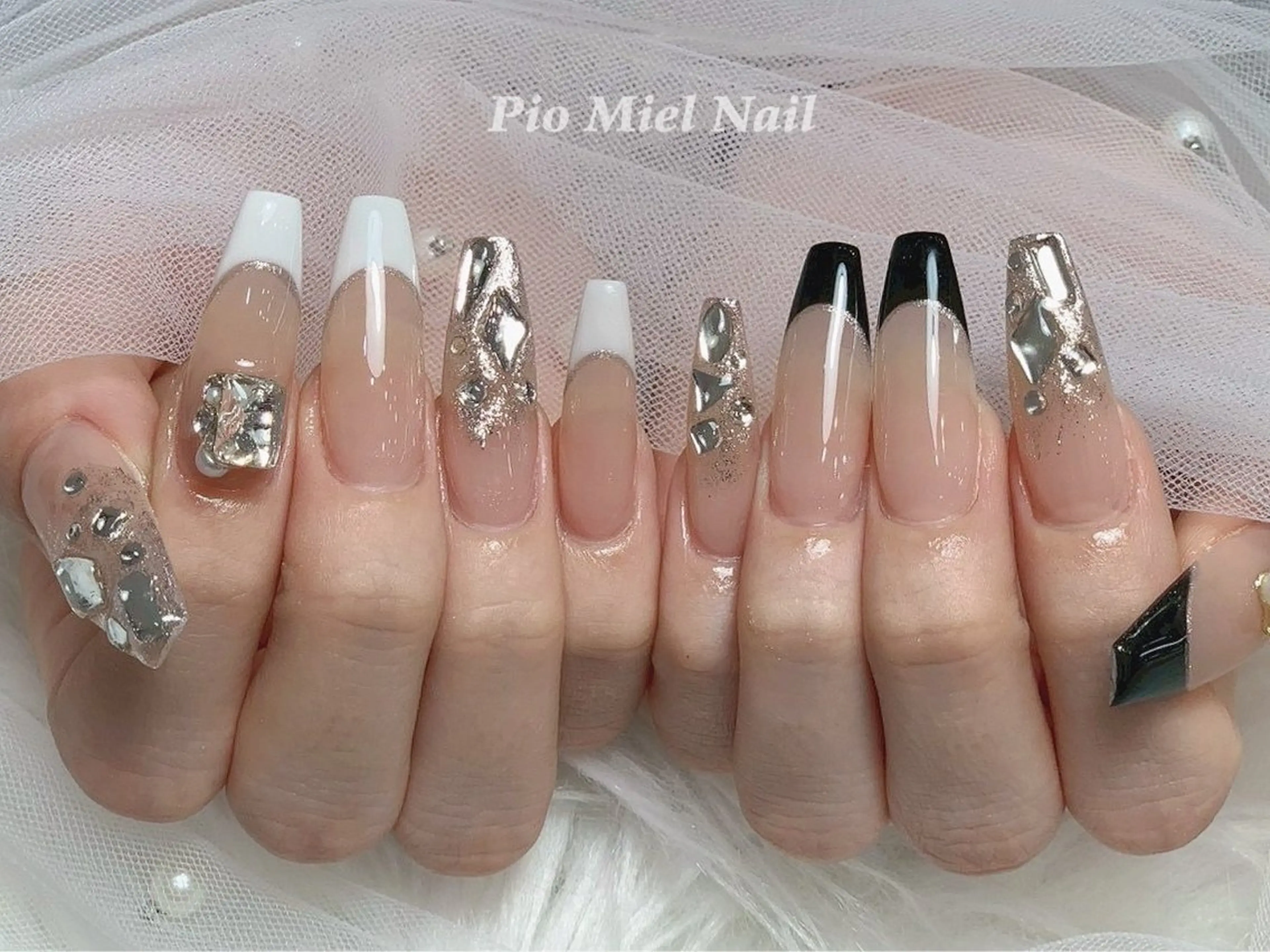 ネイル ハンドネイル HANA 長さだしのネイルデザイン