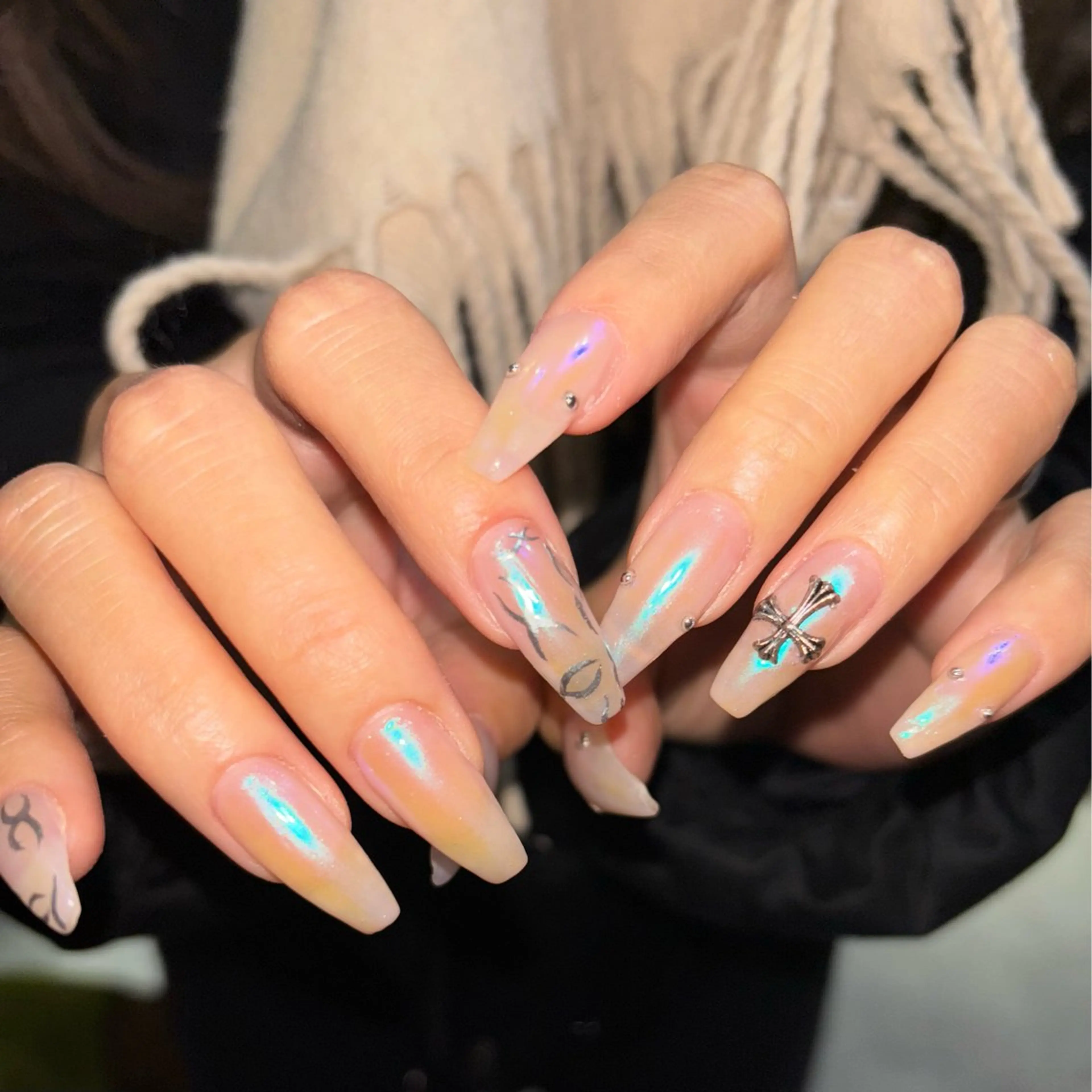 ネイル ハンドネイル 🪐富島彩夏 /海外nail🪐のネイルデザイン