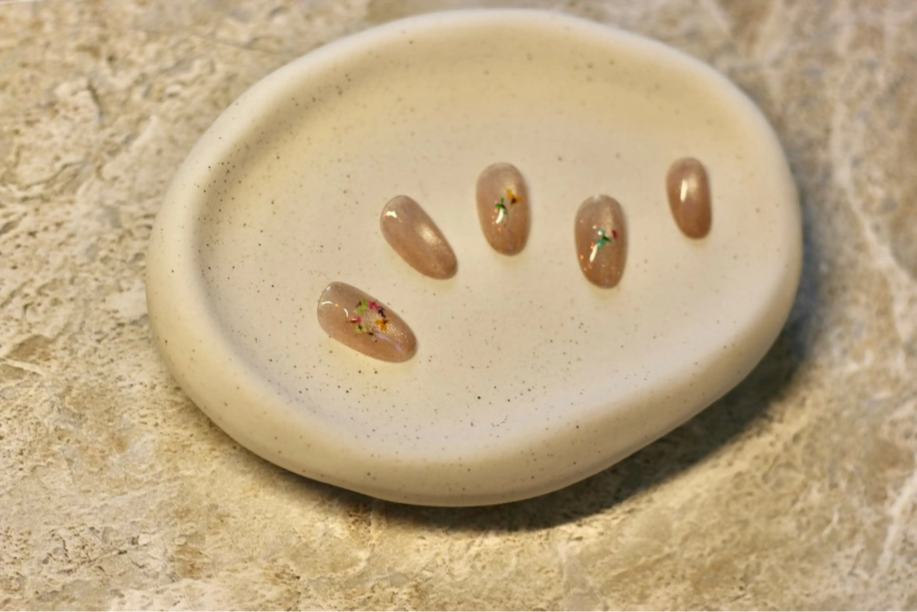 ネイル アートネイル 市川 沙希子のネイルデザイン