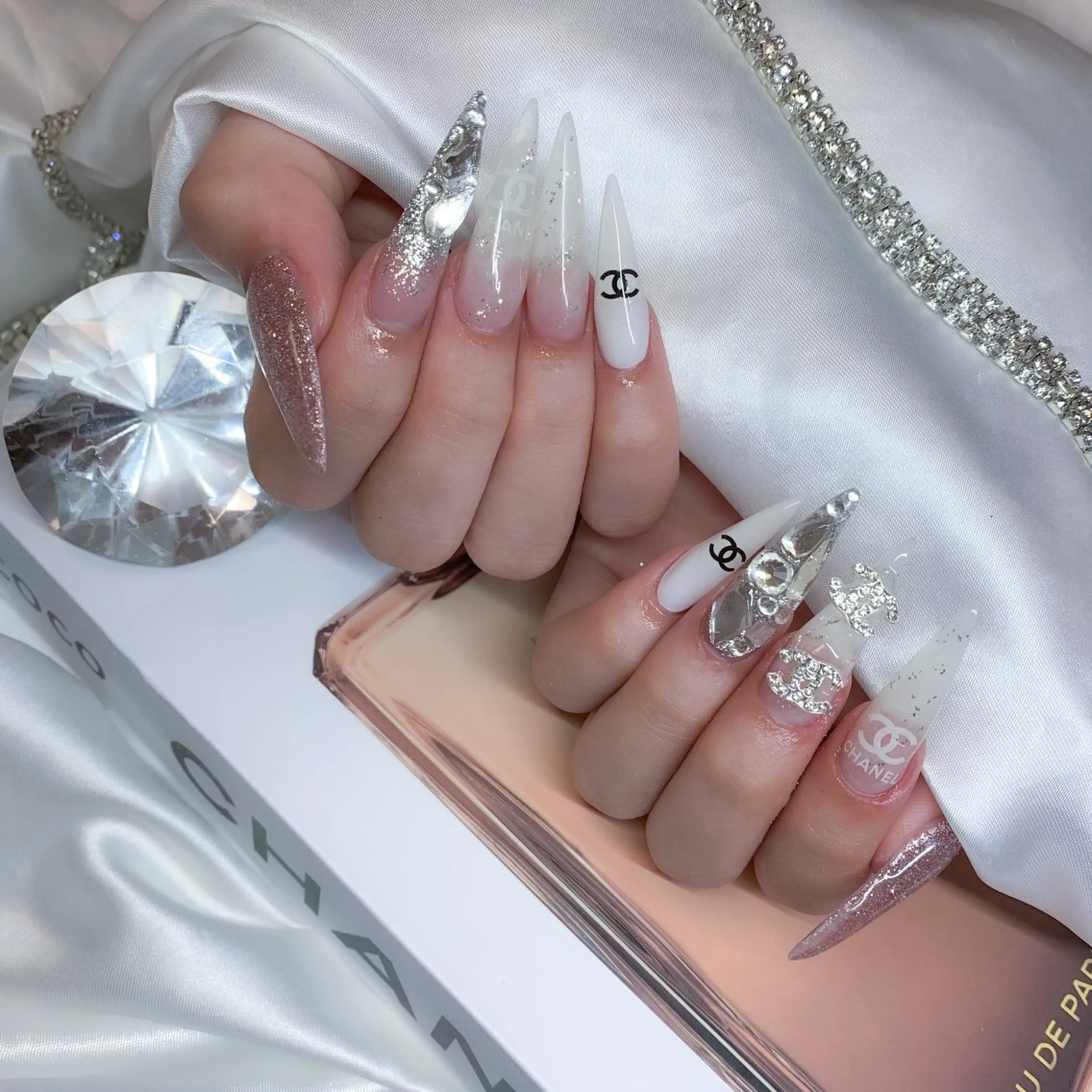 10本長さだし&デザインやり放題💗の写真