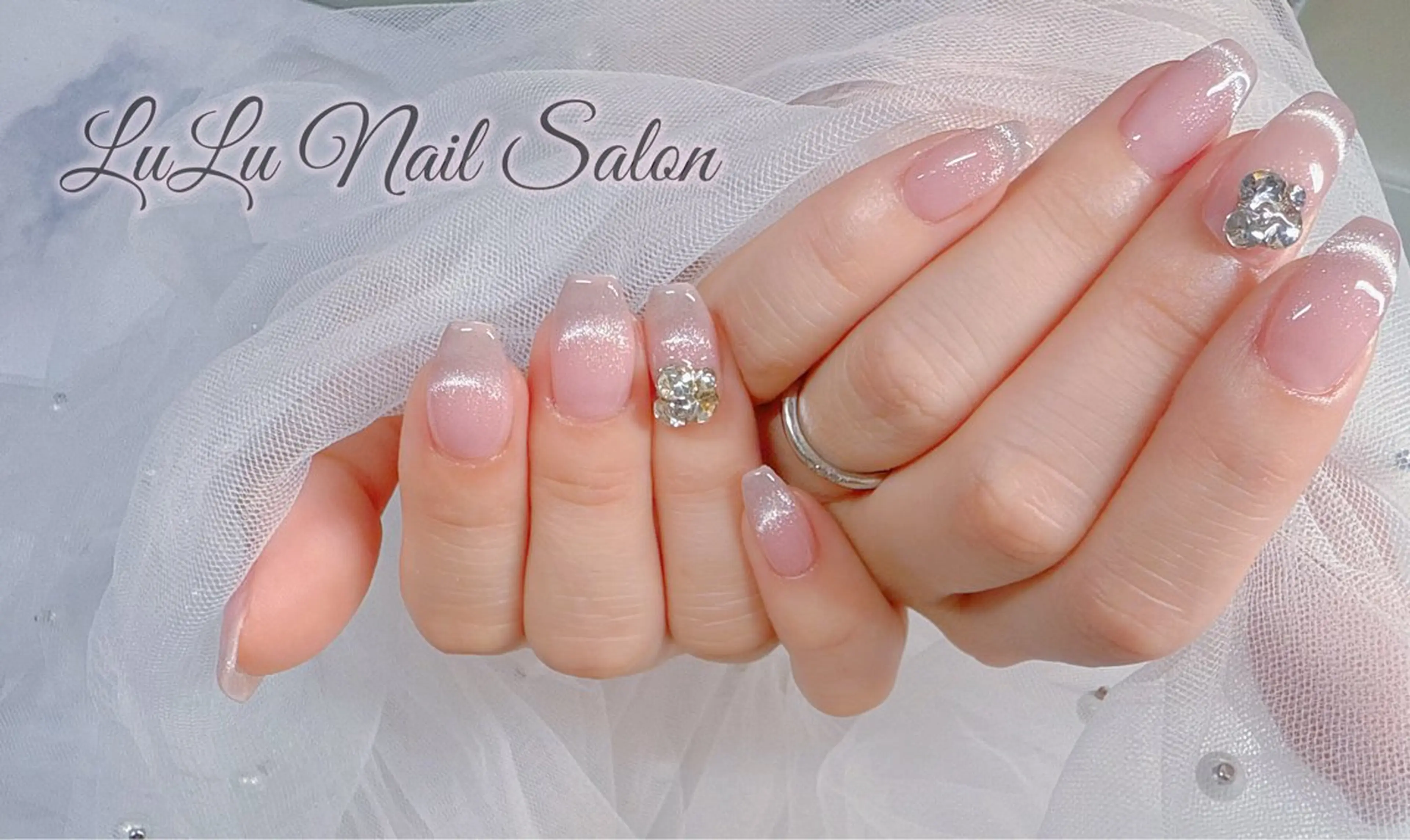 ネイル ハンドネイル LULU Nail  Salon 新宿所属・LU LU NailSalonのネイルデザイン