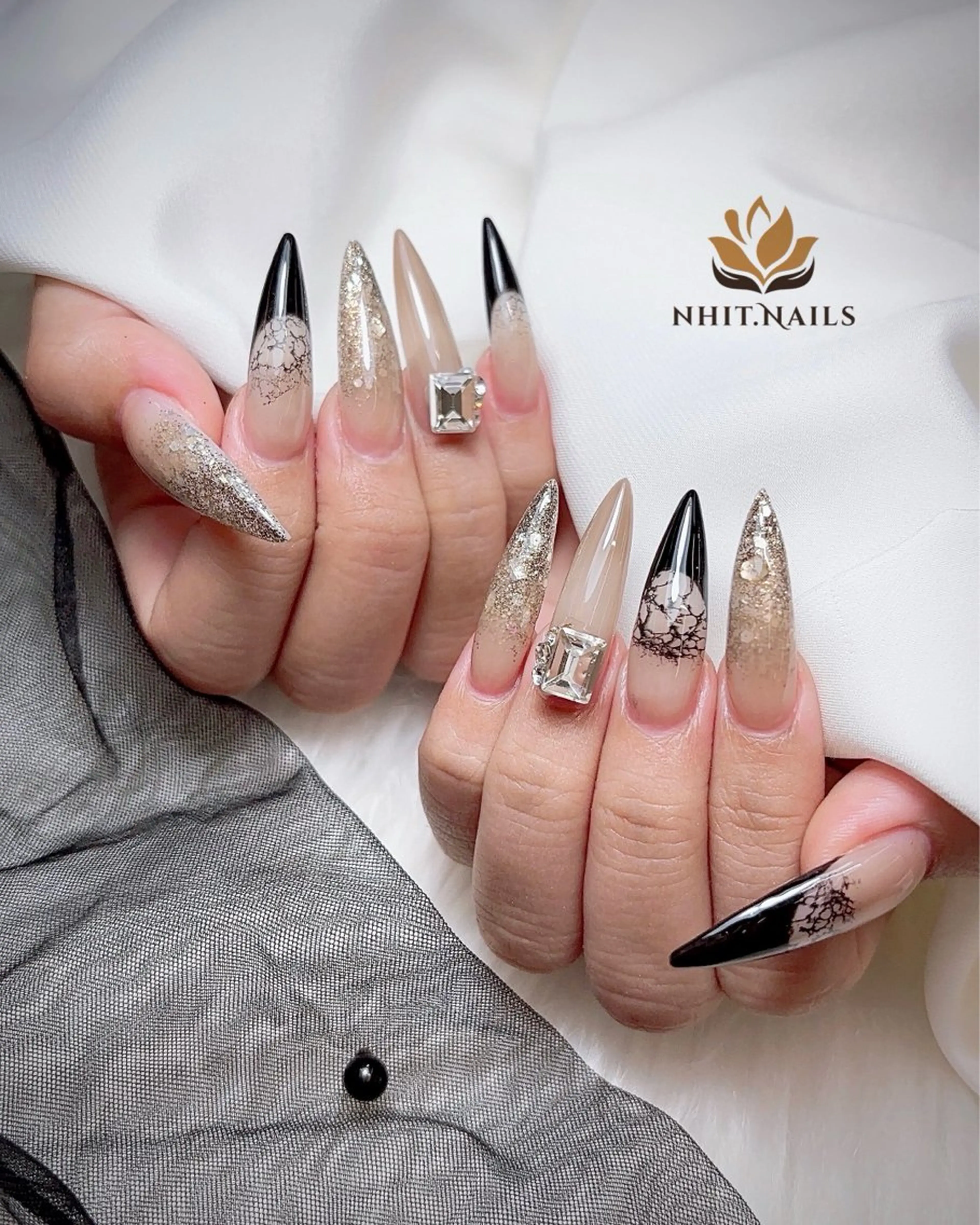 ネイル Nhit Nailsのネイルデザイン