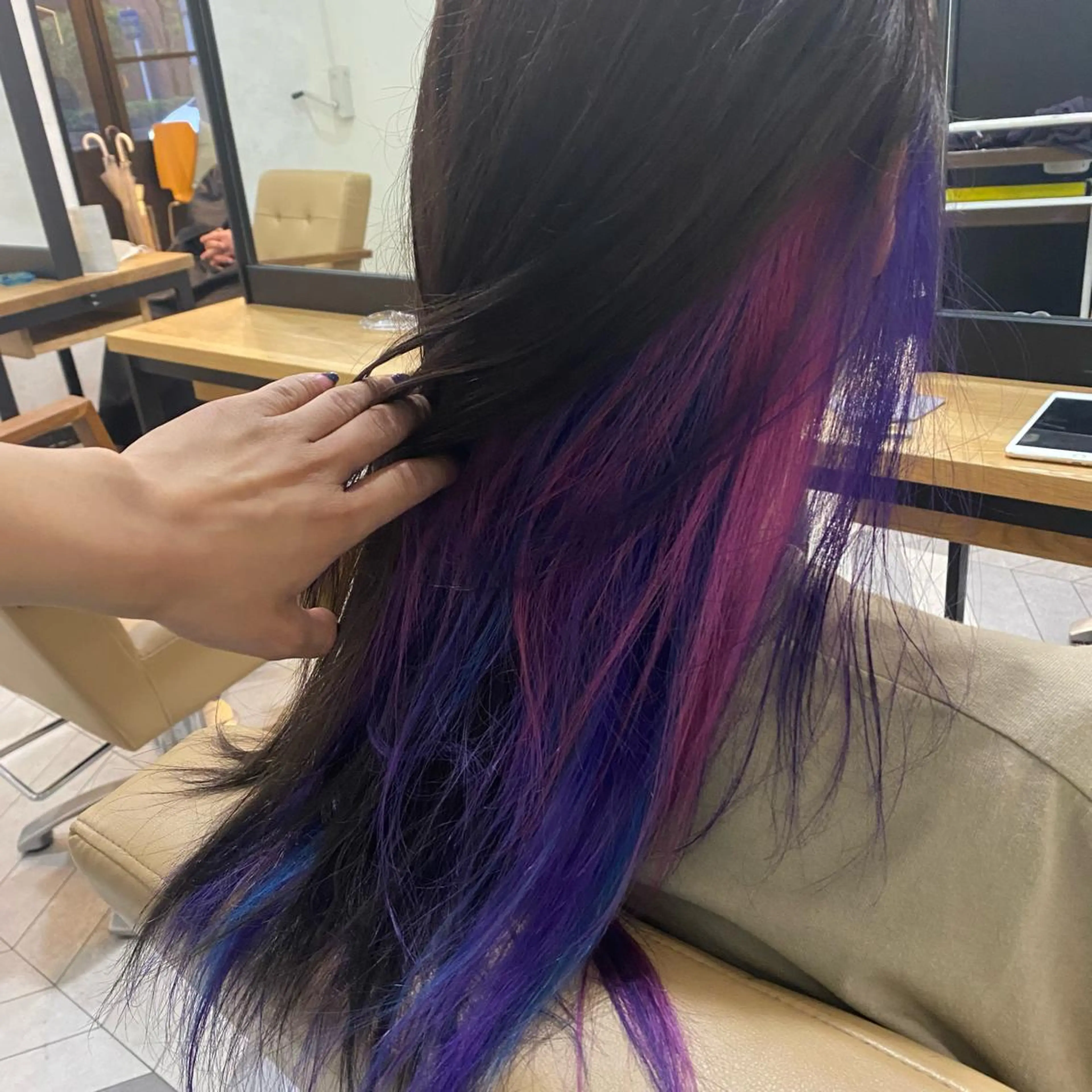 ロング カラー ユニコーンカラー Rosa  Blanche  by est所属・村田 芽衣のヘアスタイル