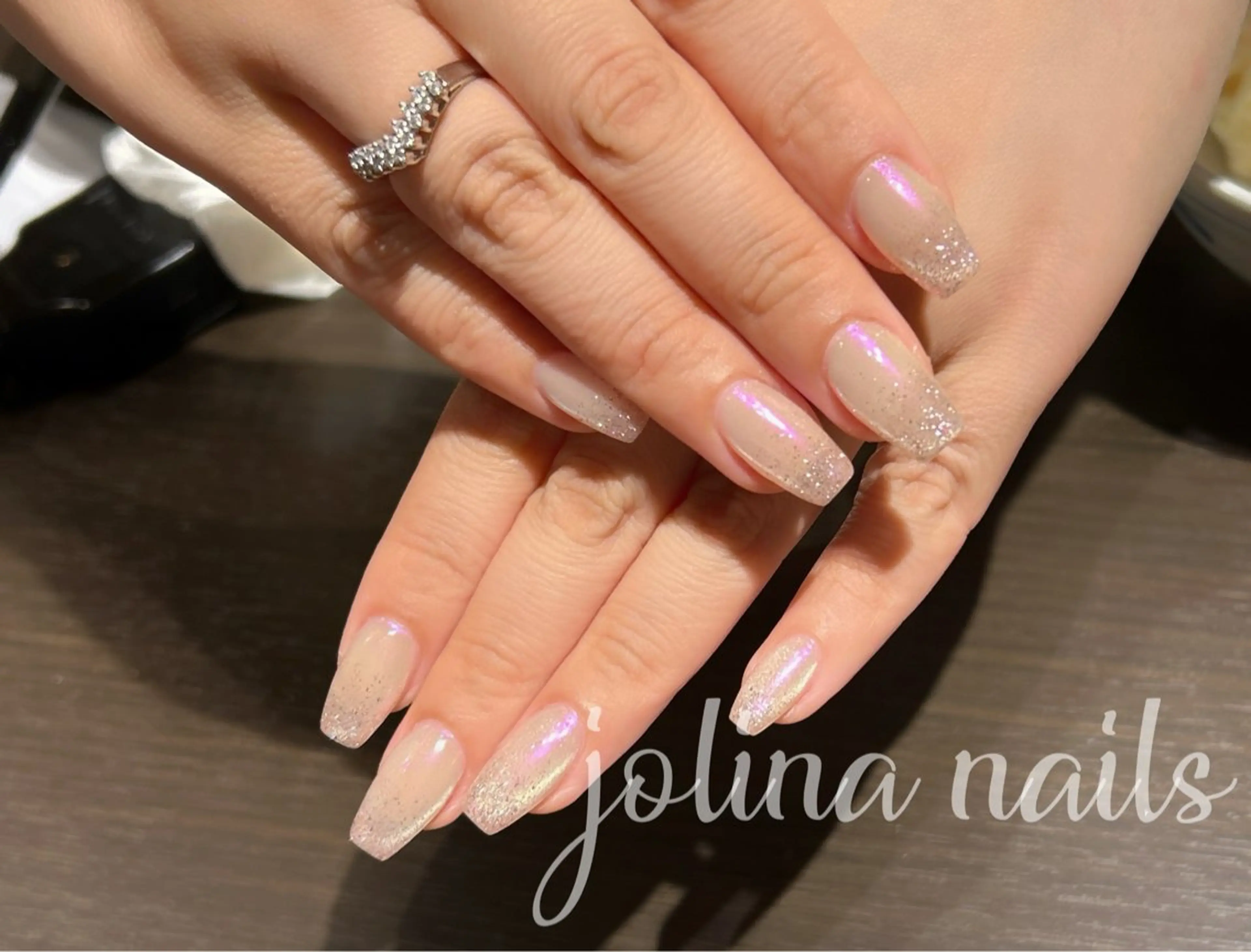 ネイル オーロラネイル フラッシュネイル マグネットネイル ワンホンネイル ハンドネイル jolina nails鶴見店のネイルデザイン