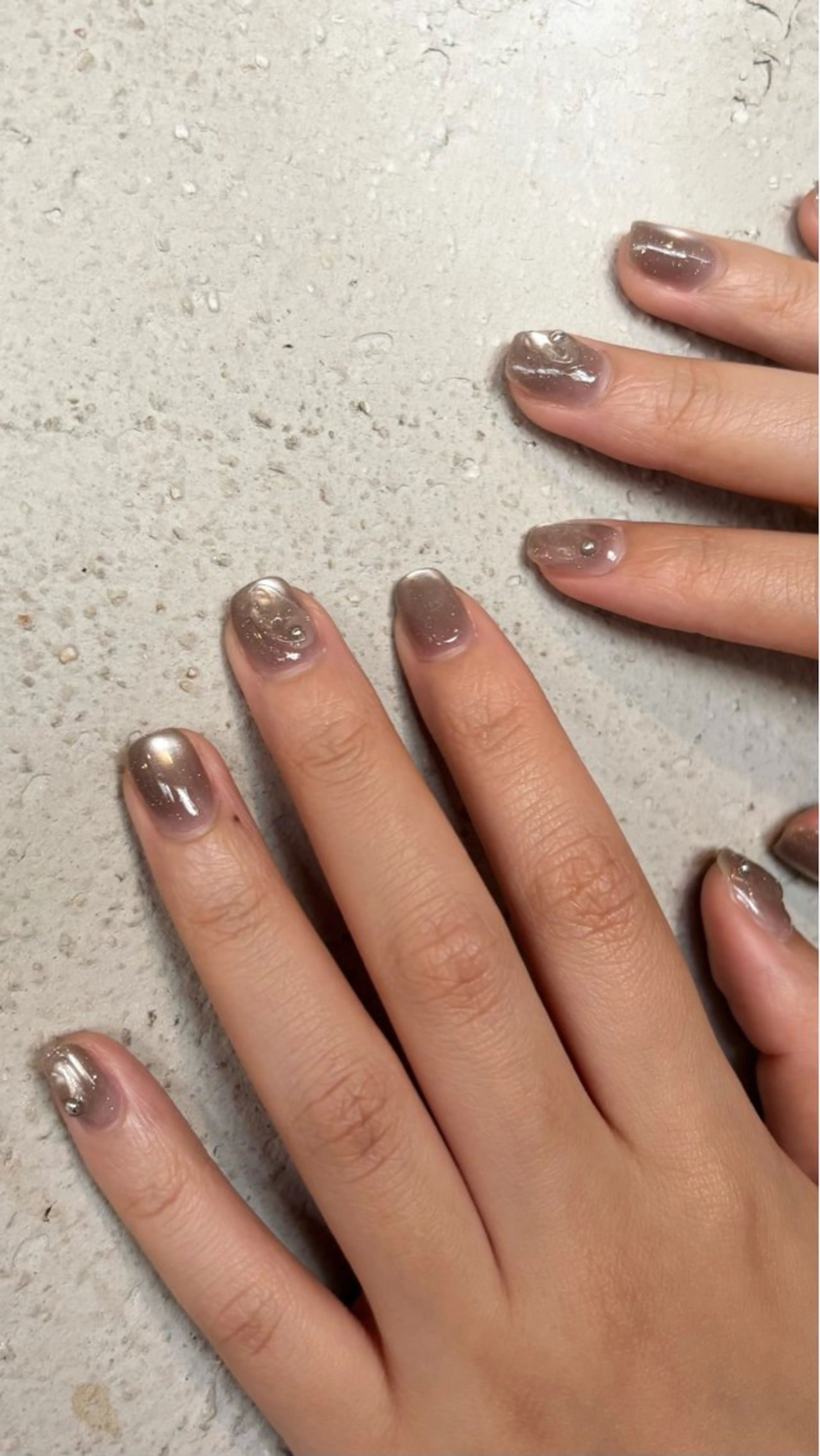 ネイル マグネットネイル ニュアンスネイル ぷっくりネイル シンプルネイル Umi Nail salon所属・Umi Nail /Akariのネイルデザイン