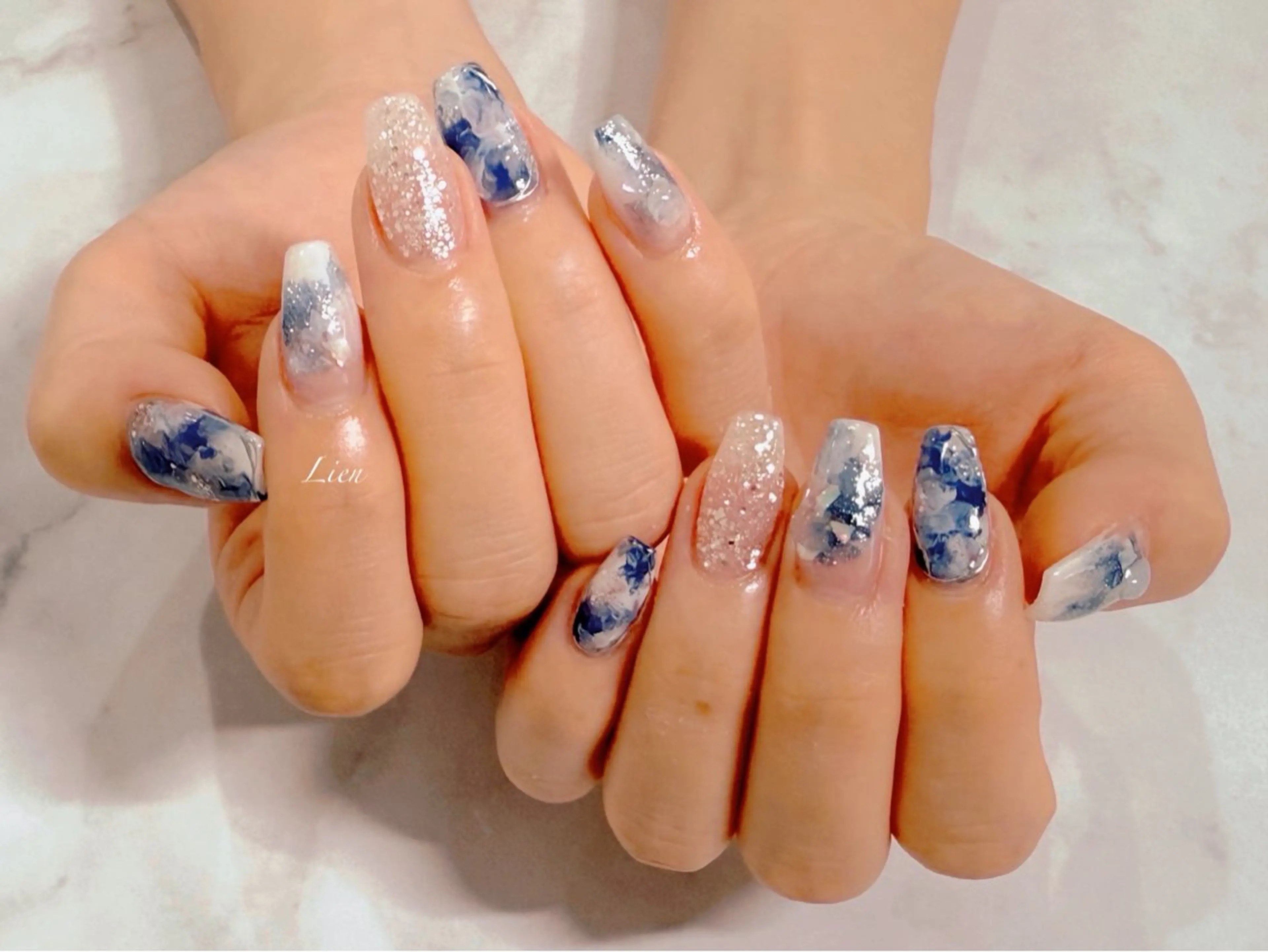 ネイル 長さ出し フットネイル フレンチネイル ジェルネイル ガラスフレンチ ハンドネイル Lien(リアン) 銀座駅6分のネイルデザイン