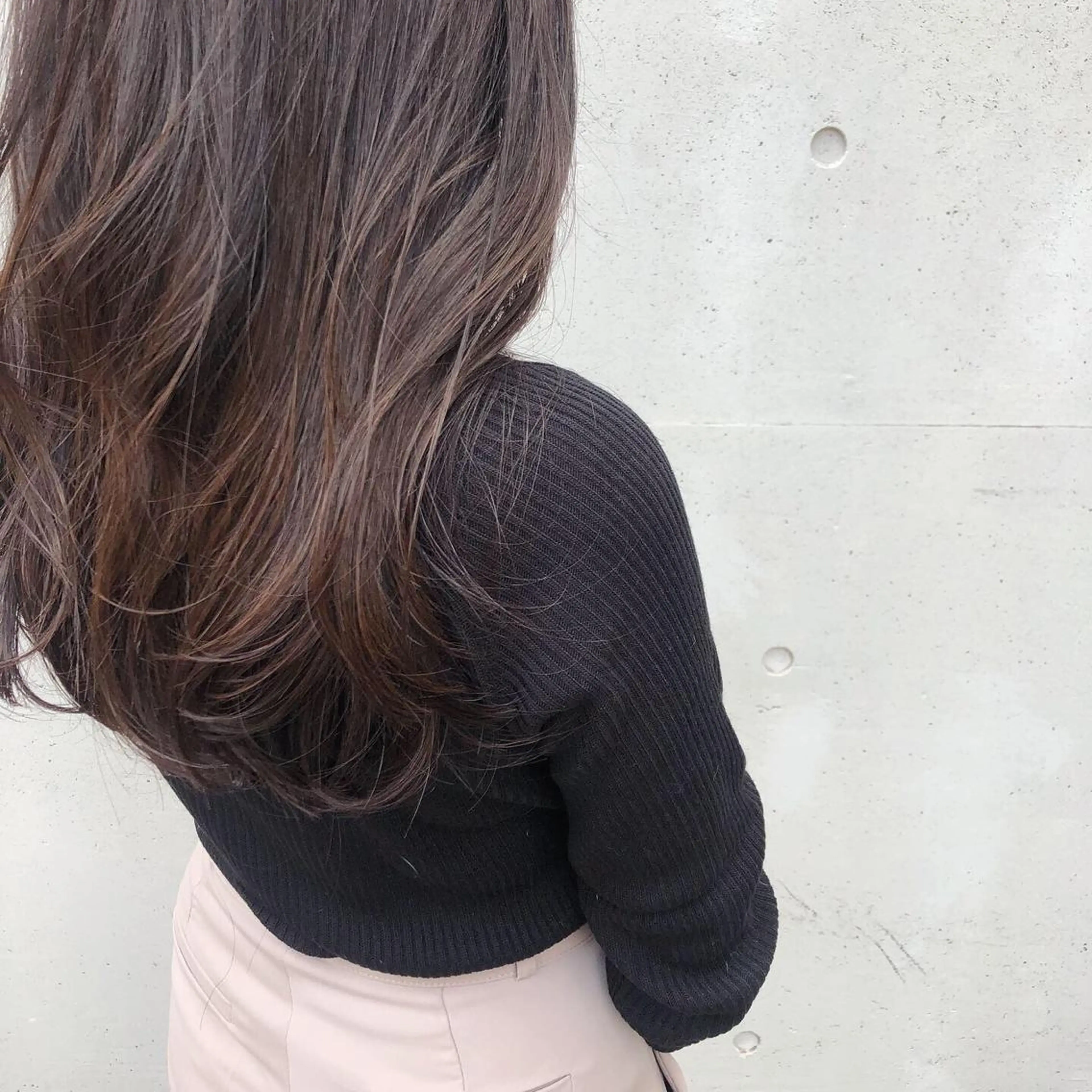 ロング カラー ヘアアレンジ アッシュ ベージュカラー 透明感カラー カット ヘアカラー トリートメント 酸性縮毛矯正🧴韓国 レイヤー/髪質改善のヘアスタイル