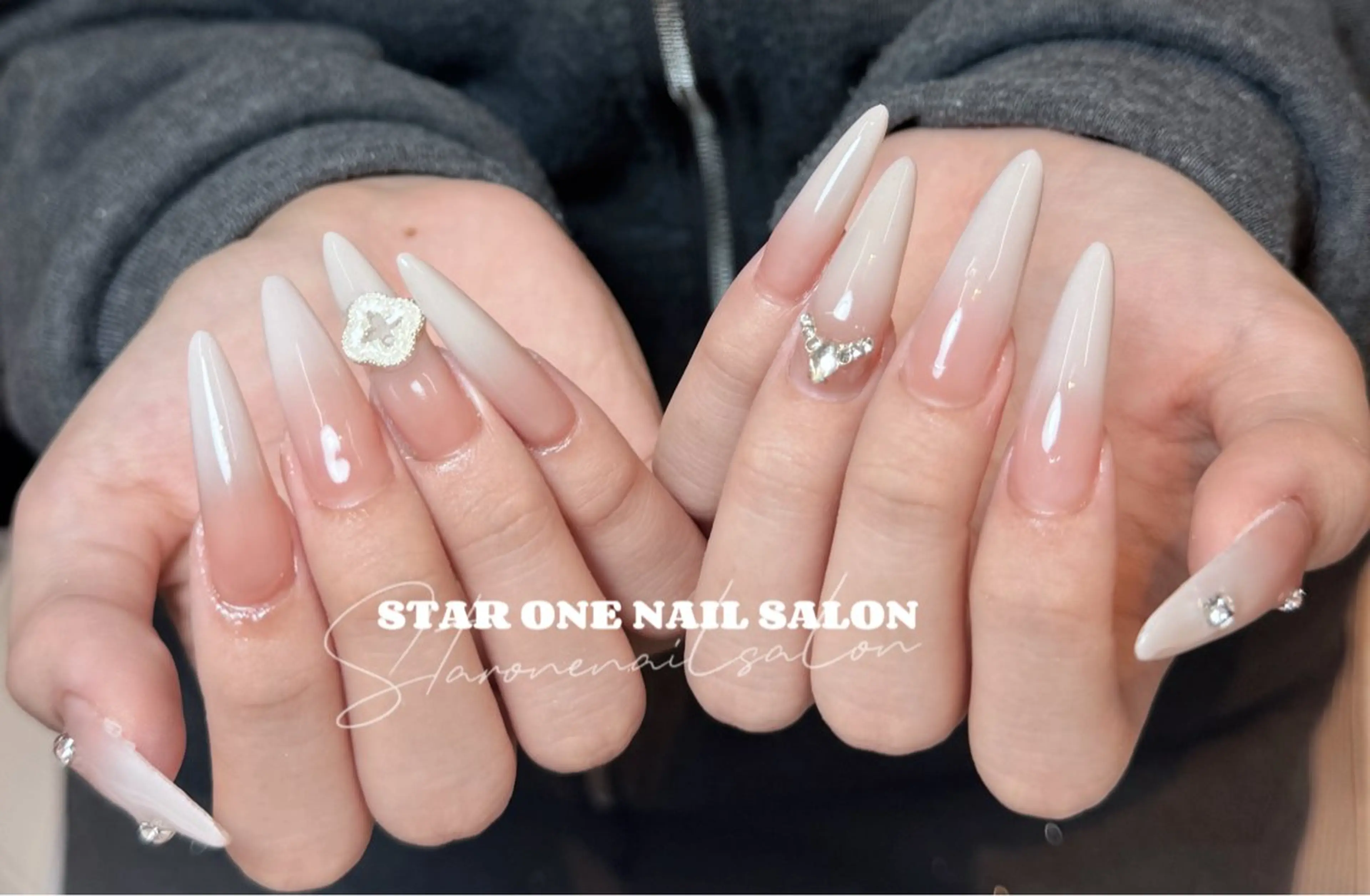 ネイル ハンドネイル 星 あみのネイルデザイン