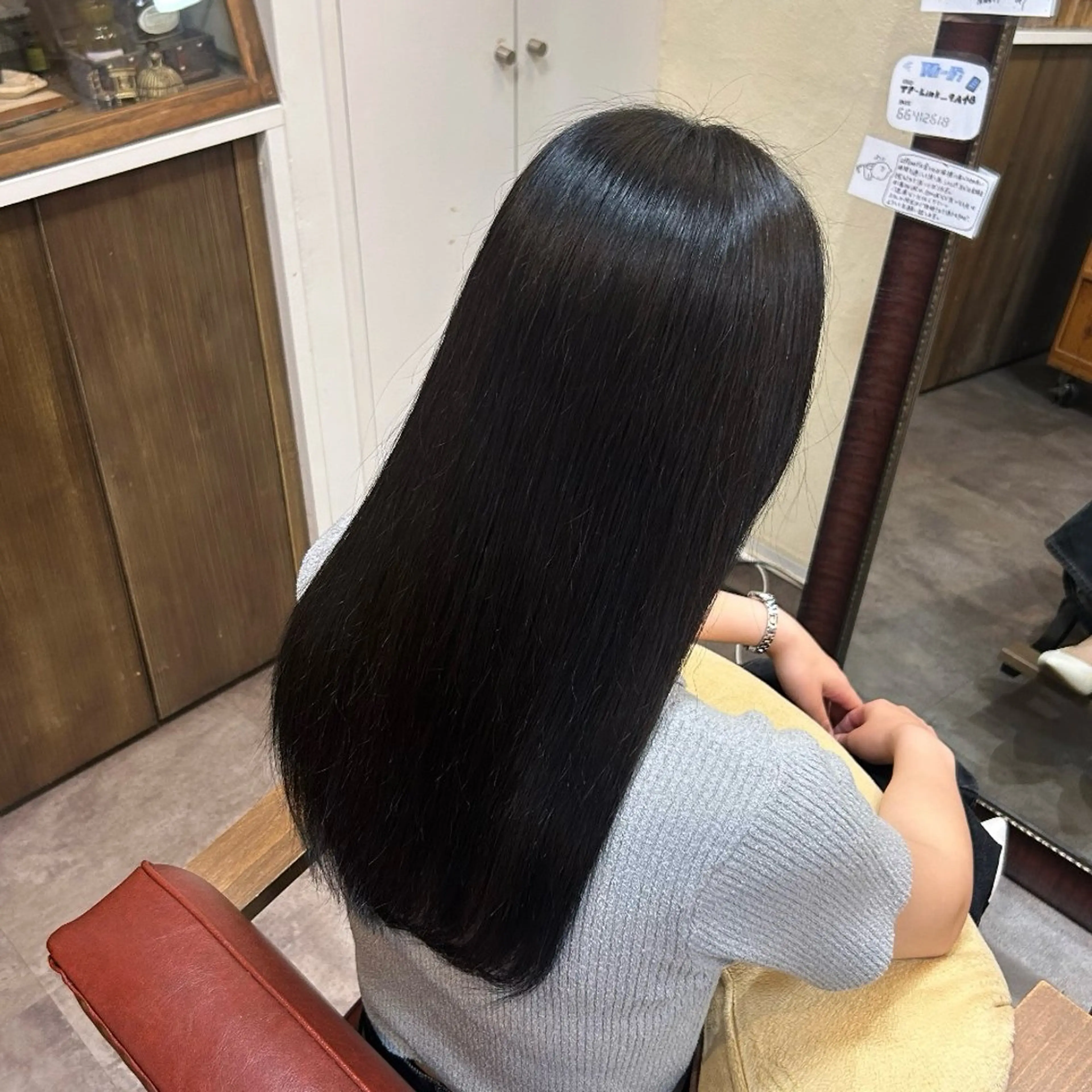 ロング カラー 黒髪 ブルーカラー ブルーブラック カット ヘアカラー model募集中┊︎ amika🎵のヘアスタイル