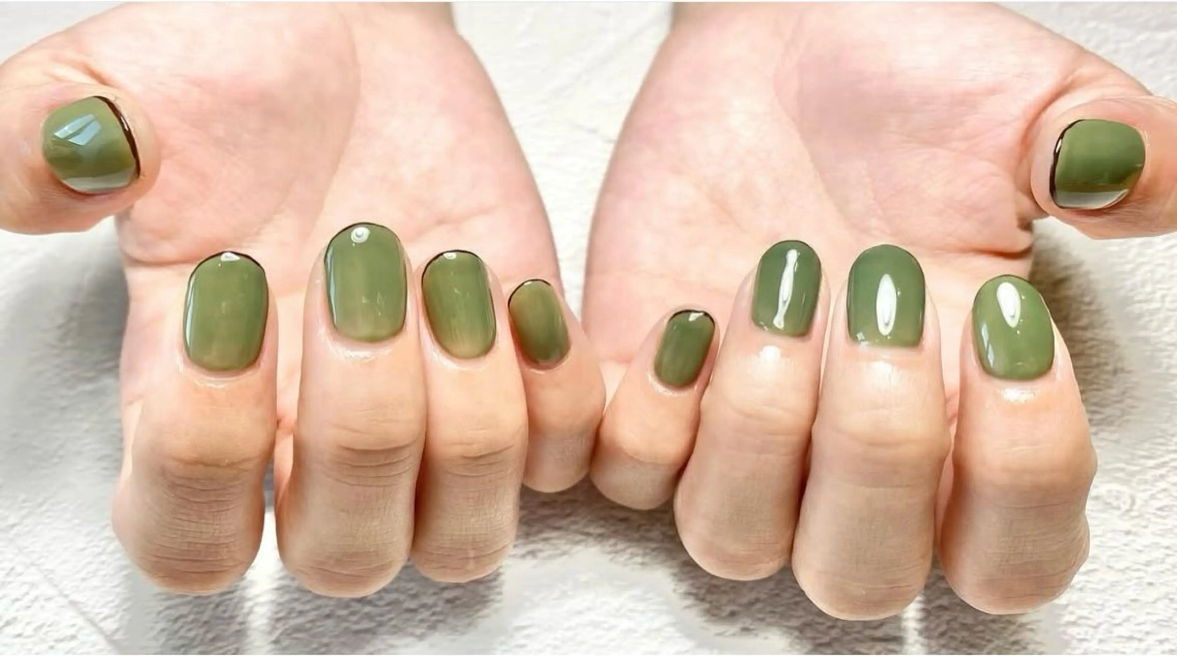 ネイル 濱嶋 結菜のネイルデザイン