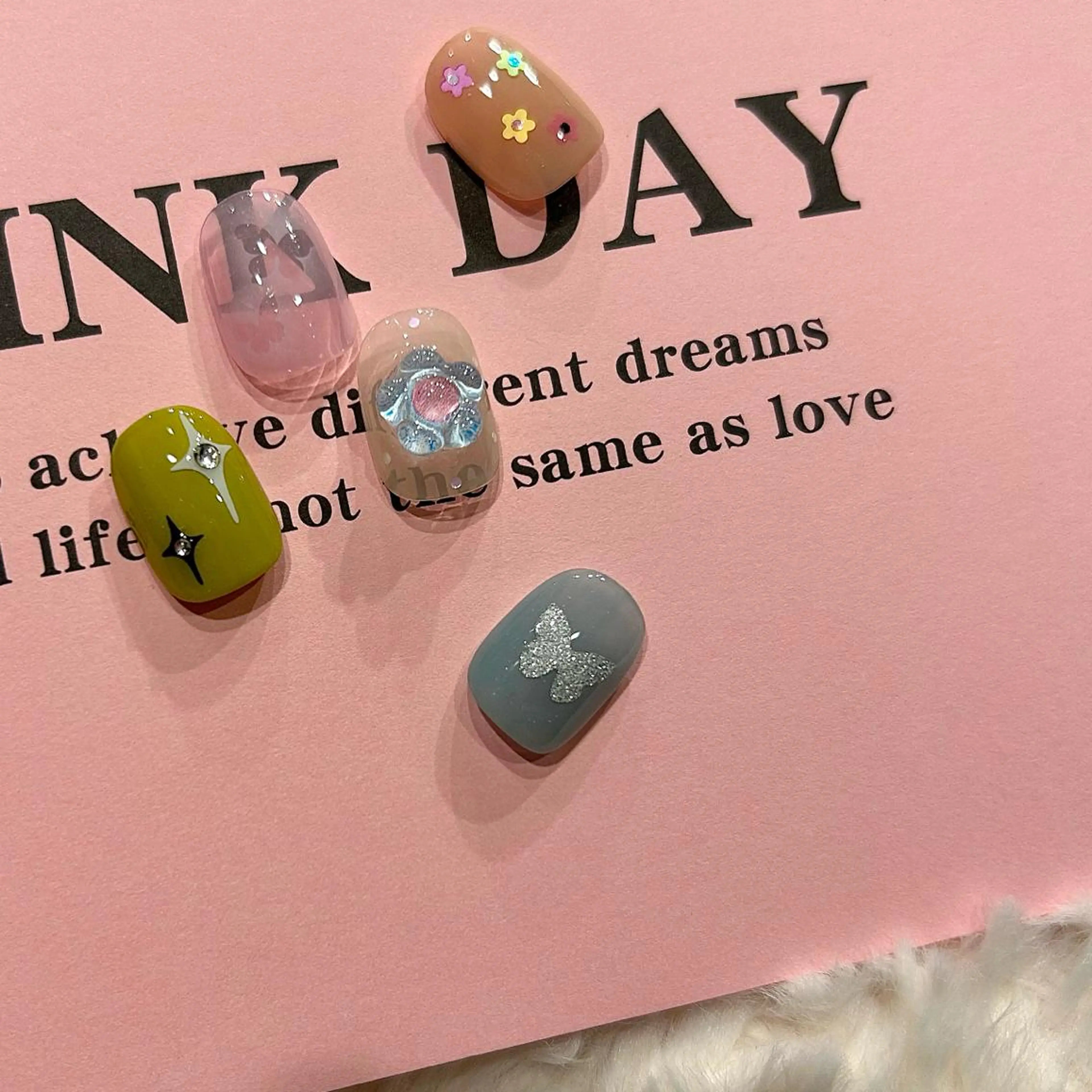 ネイル ☽ ☾のネイルデザイン