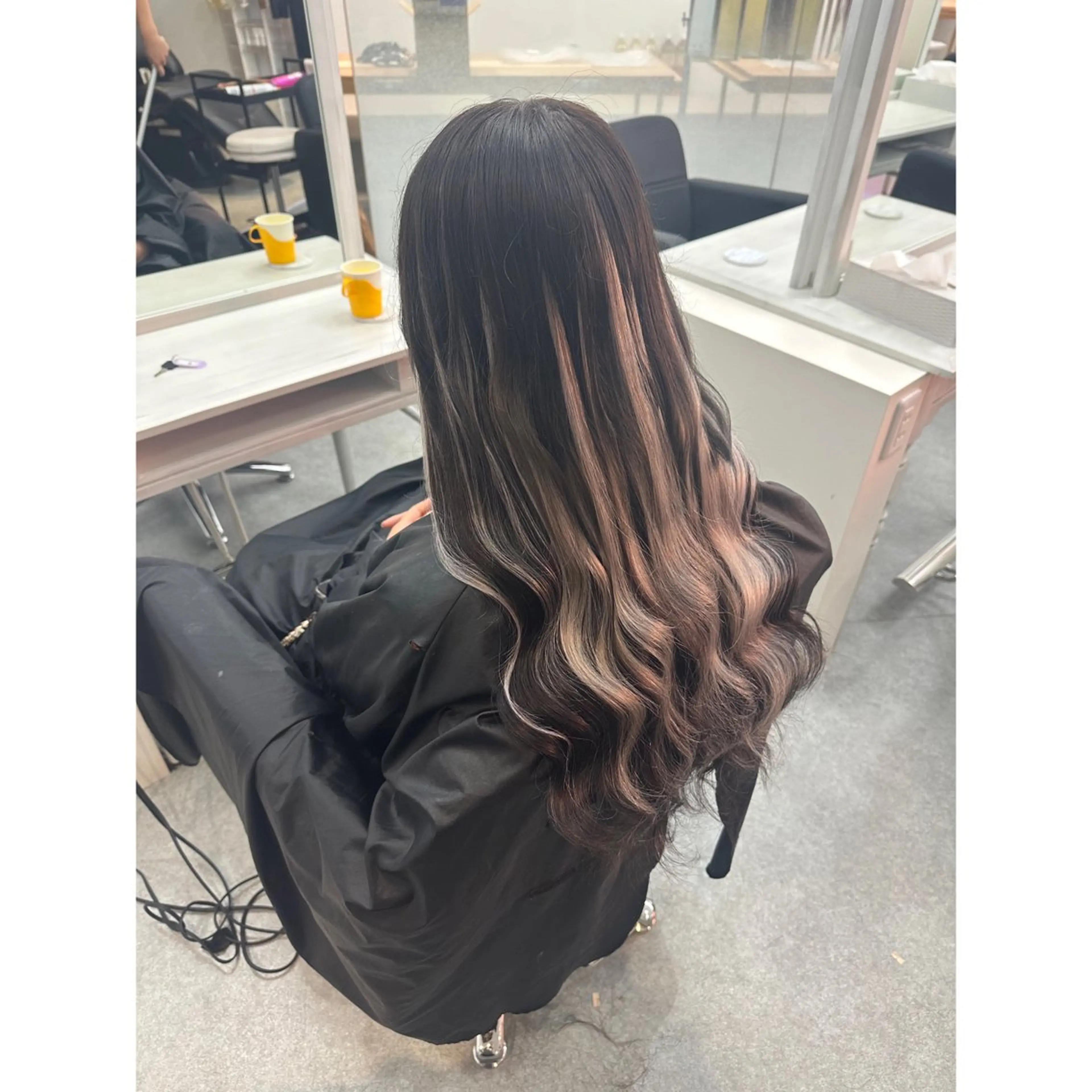 ロング ハイライト カット エクステ 韓国ヘア×ハイトーン AYA💫のヘアスタイル