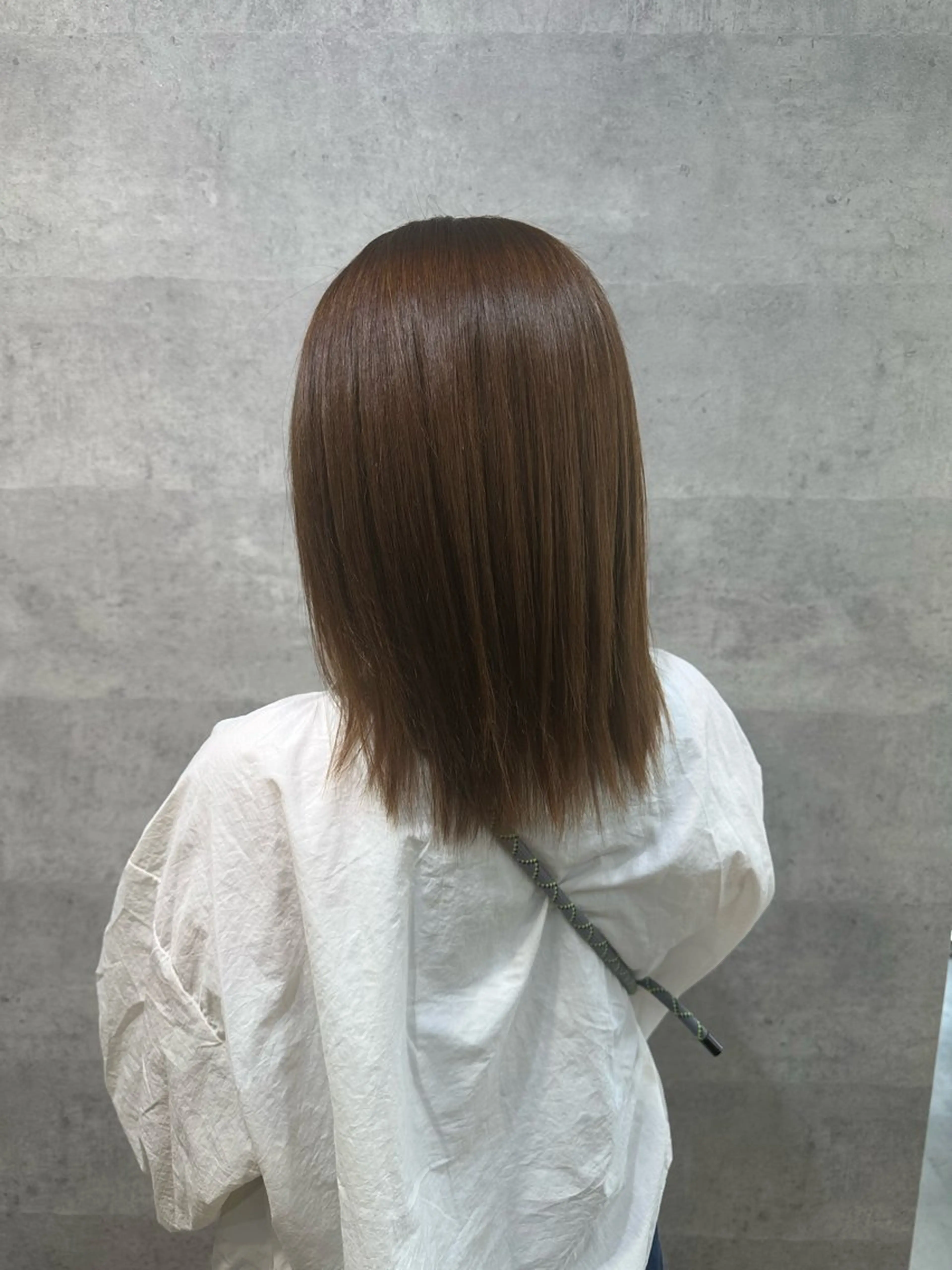 セミロング カラー ヘアカラー トリートメント U-ra NAMIのヘアスタイル