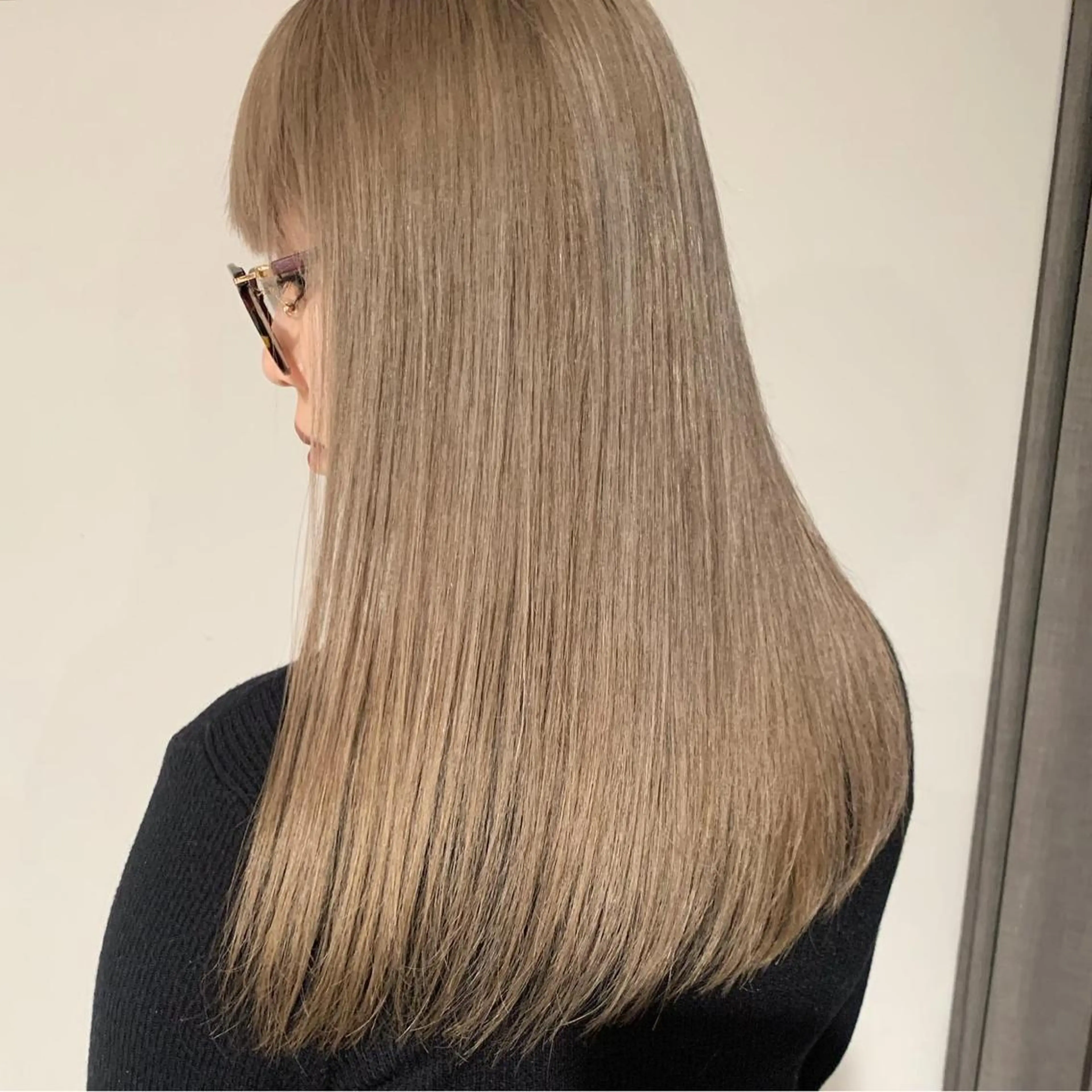 セミロング カラー ヘアカラー トリートメント ヘアセット ✨艶ブリーチカラー ✨四ノ宮裕己のヘアスタイル