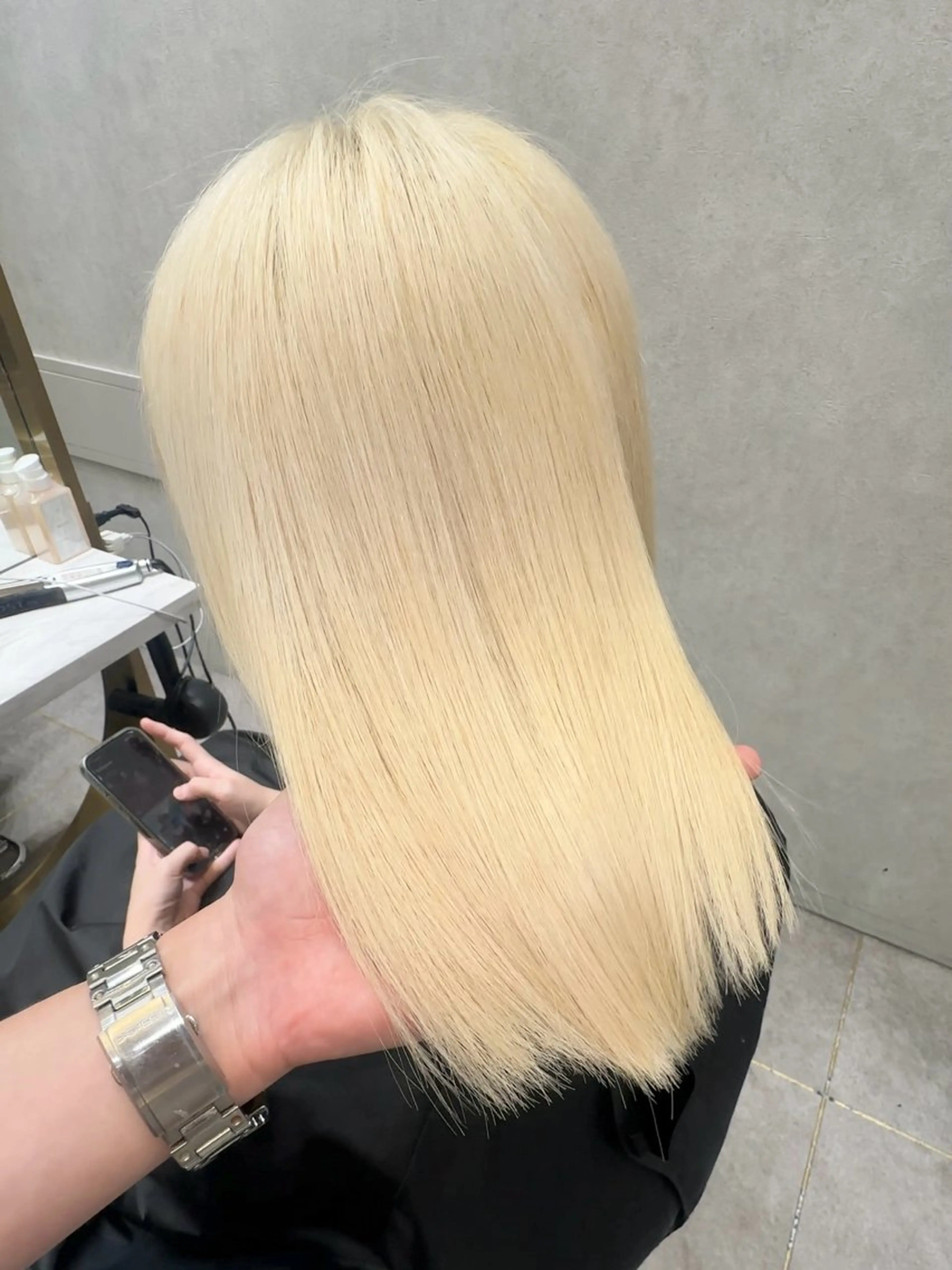 ミディアム カラー ヘアアレンジ ヘアカラー トリートメント yuuto🌈 冬の透け感カラーのヘアスタイル