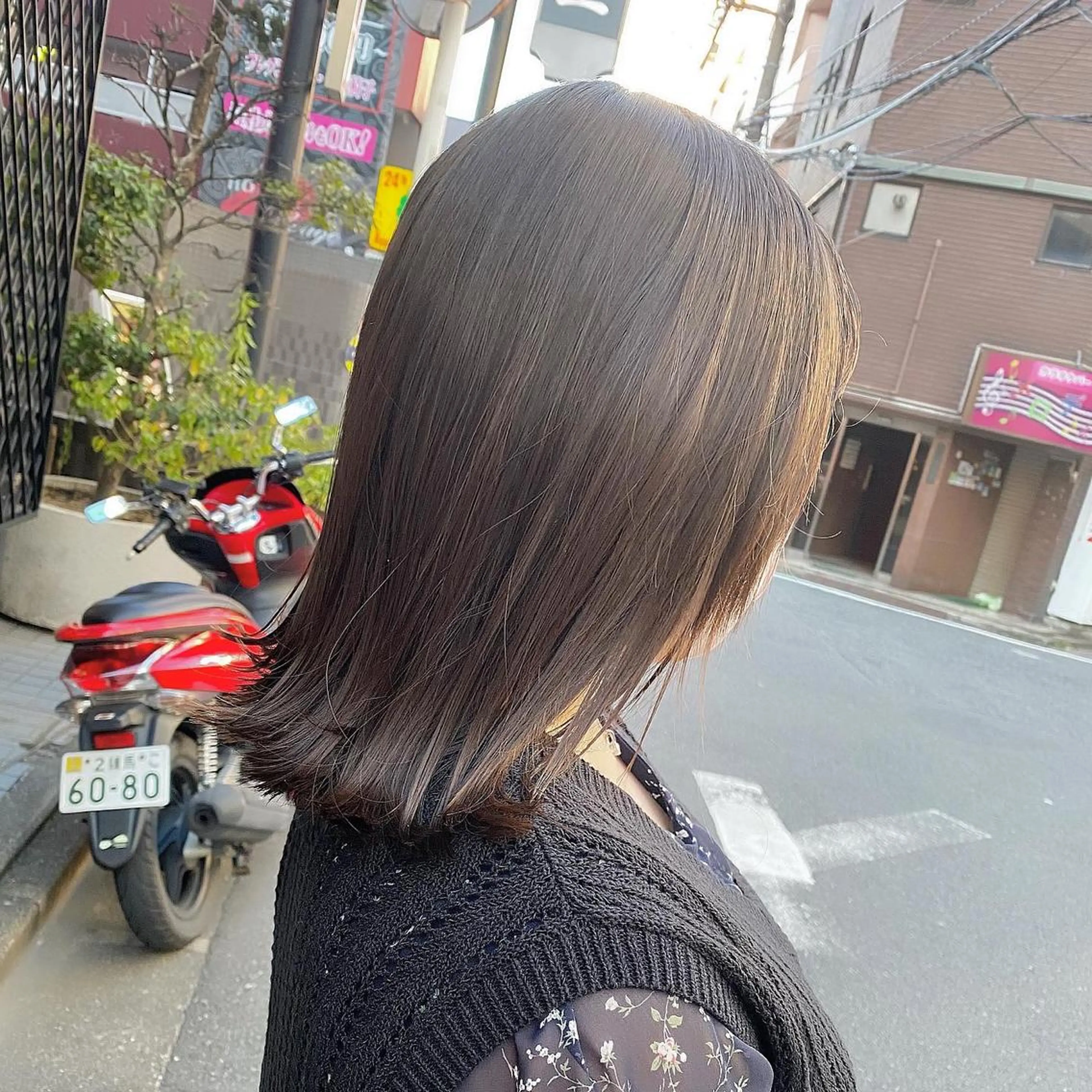 ミディアム 切りっぱなしボブ ボブ 髪質改善 SALOWIN 池袋Suite店所属・髪質改善特化 安東駿介のヘアスタイル