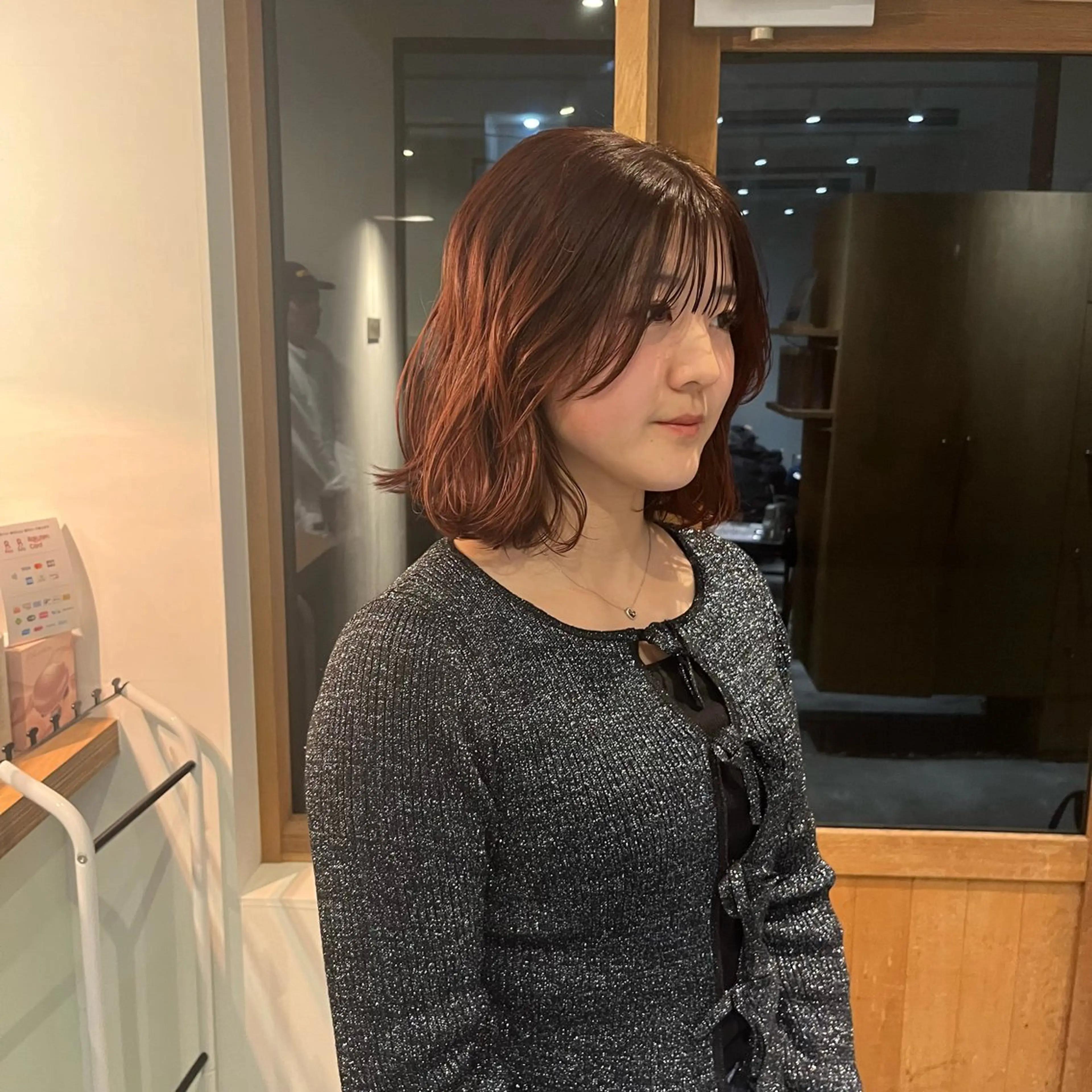 セミロング ヘアカラー Wカラー🐾 ハルナのヘアスタイル