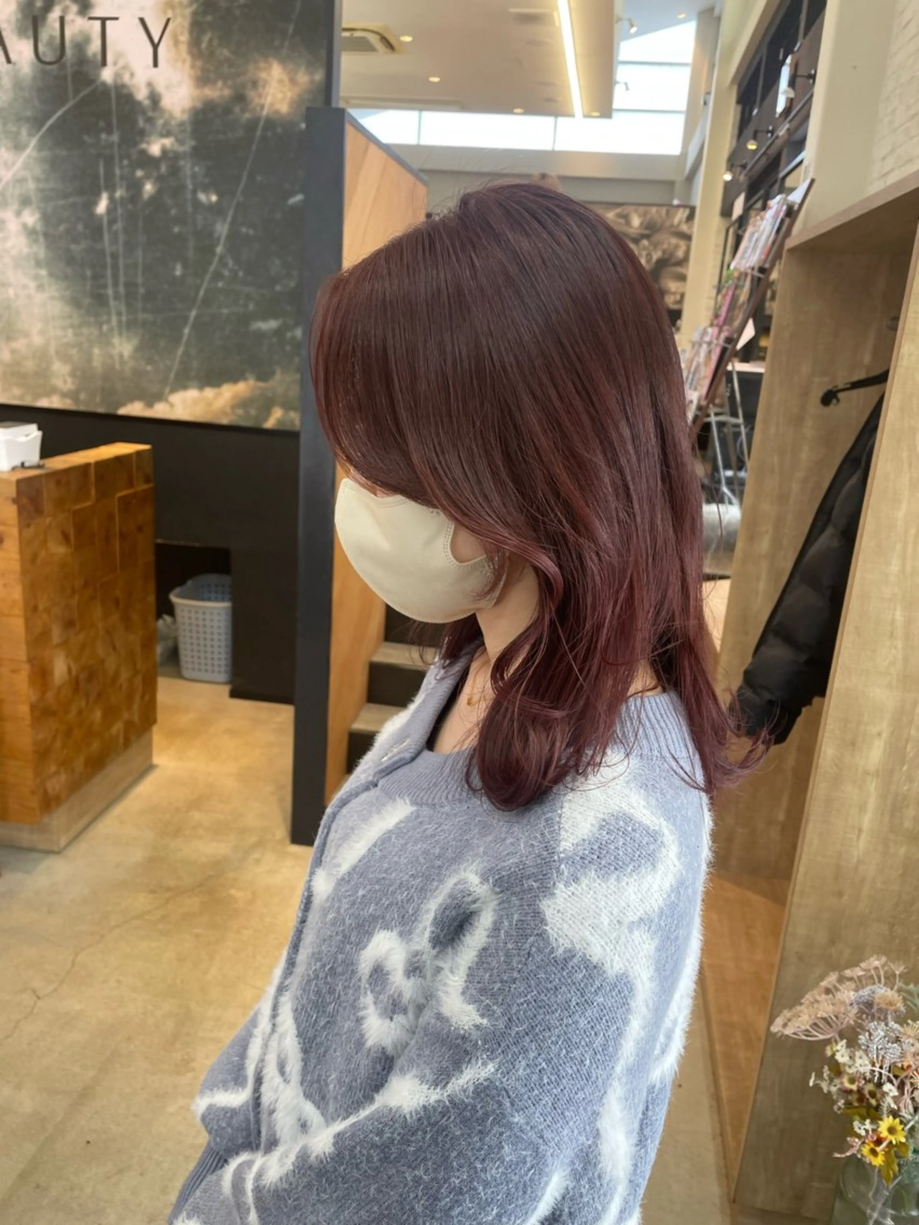 ミディアム レイヤーカット ヘアカラー UNITED  BEAUTY KANAZAWA所属・テラダ ユウシン西金沢のヘアスタイル