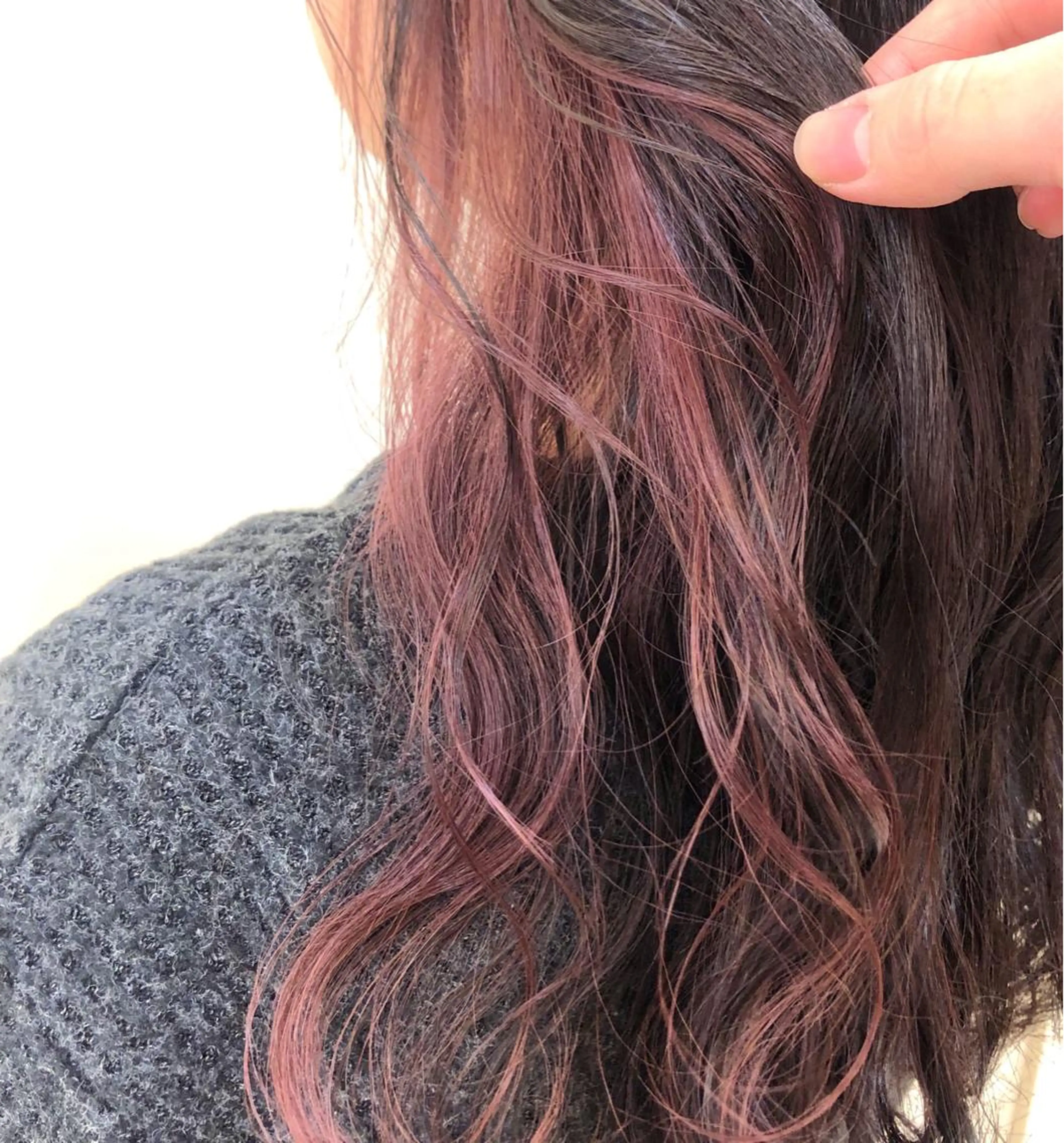 ロング カラー イヤリングカラー これた🧸ヘアメ職人 ♡髪質改善♡カラーのヘアスタイル