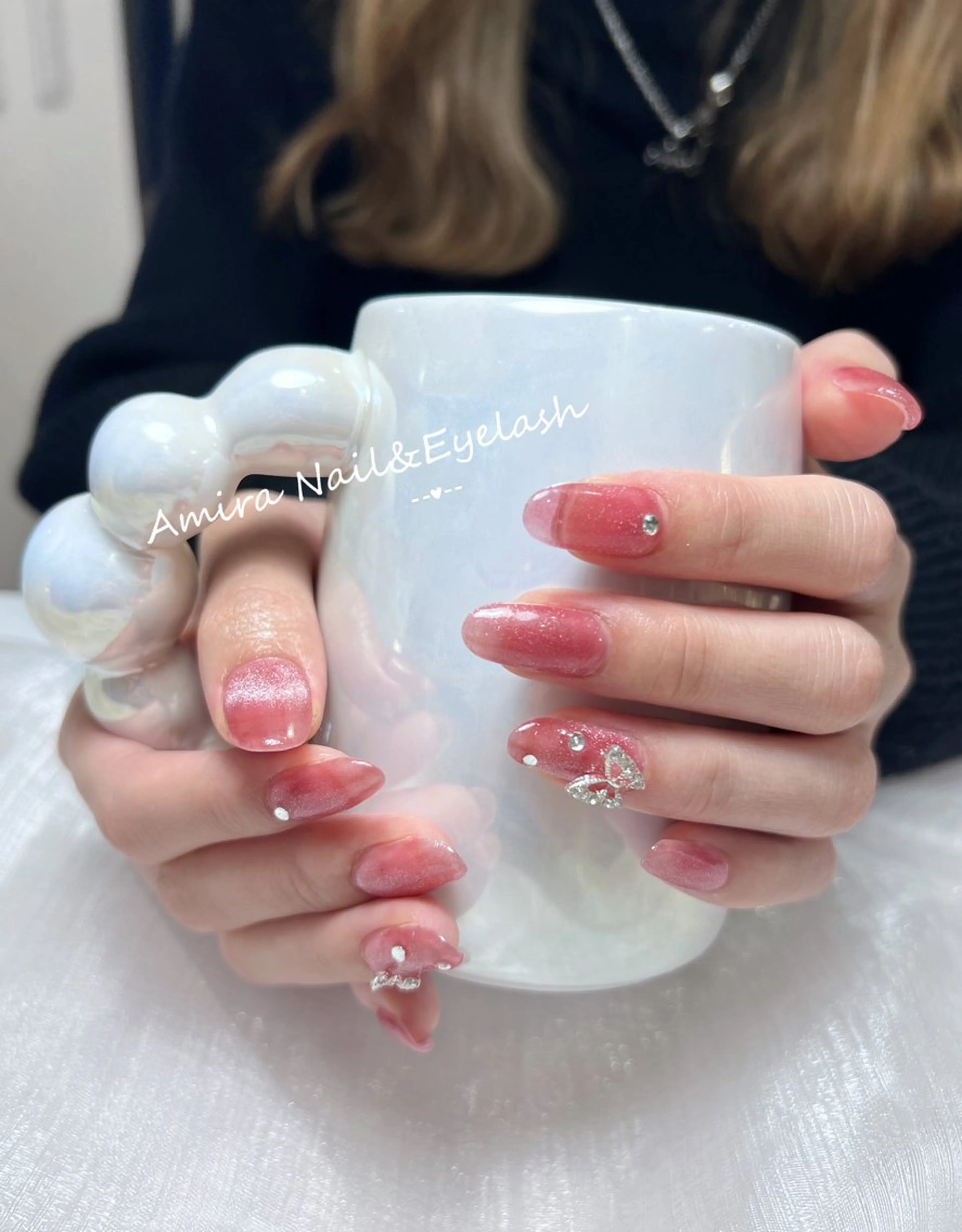 ネイル Amira アイラッシュのマツエク・マツパデザイン