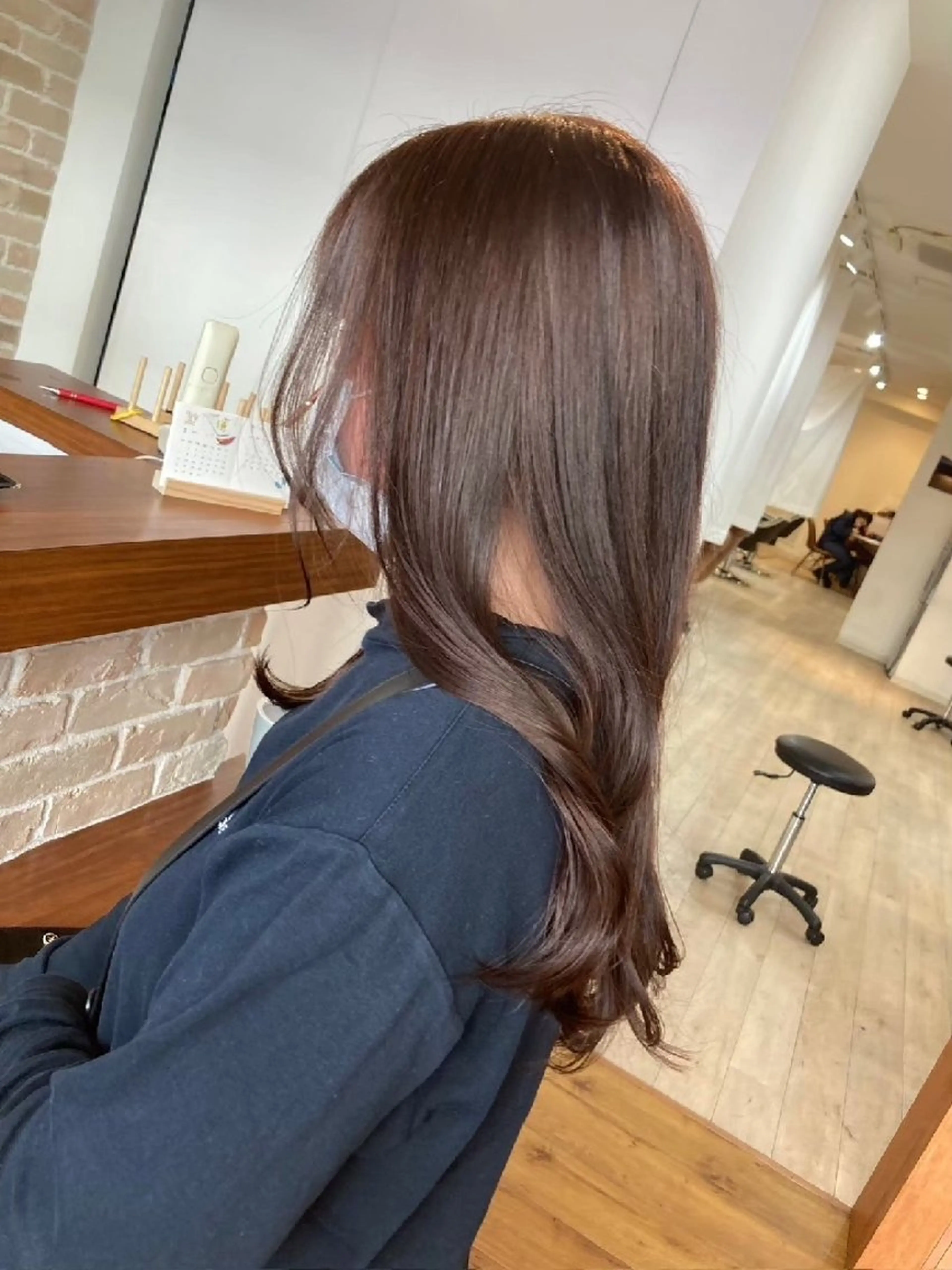 カラー 種子田 結理のヘアスタイル