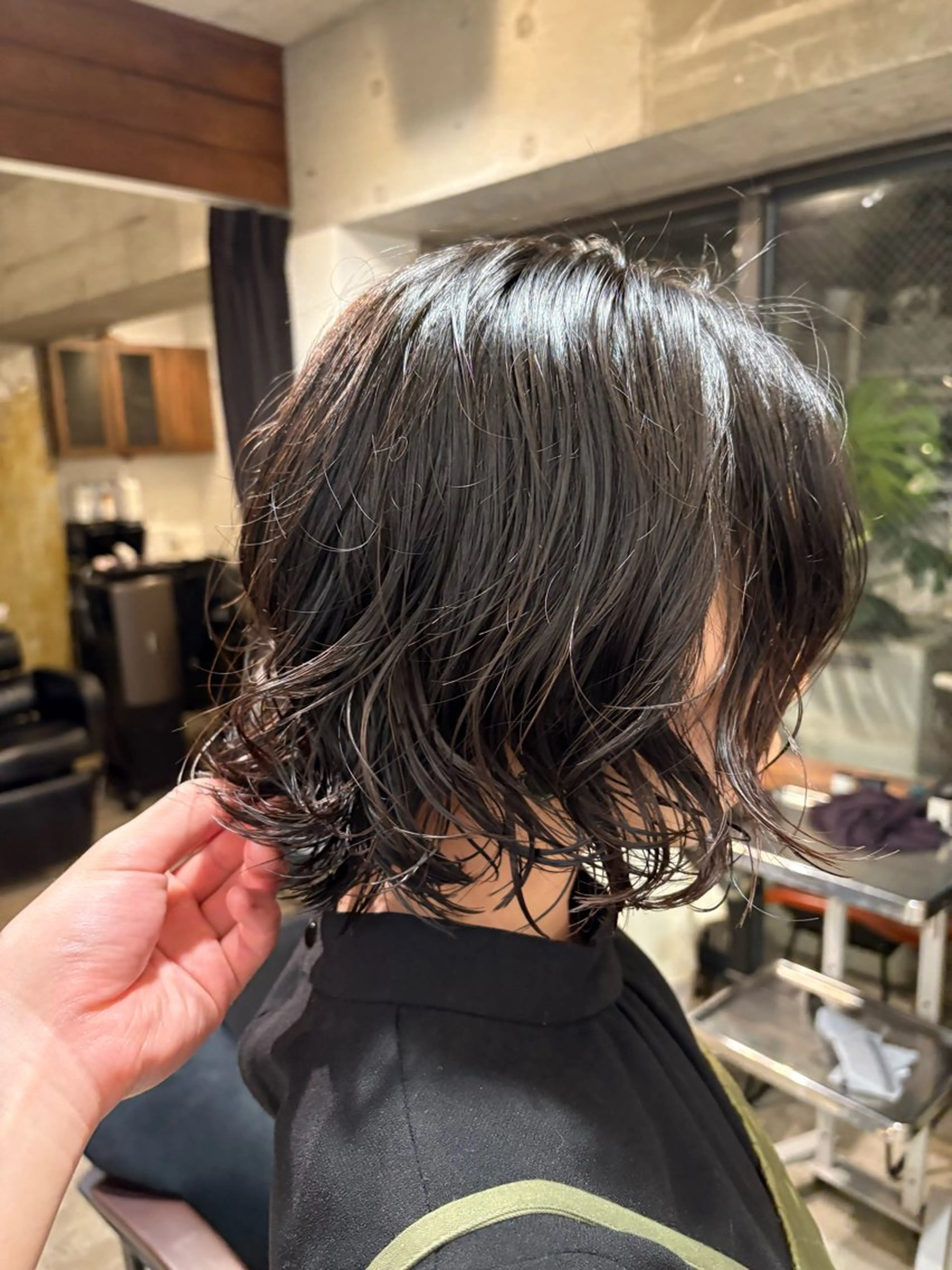 ミディアム パーマ ミディアムパーマ ボブ ウルフカット スパイラルパーマ カット パーマ トリートメント 【お洒落パーマ】 Elme　肥塚康汰郎のヘアスタイル