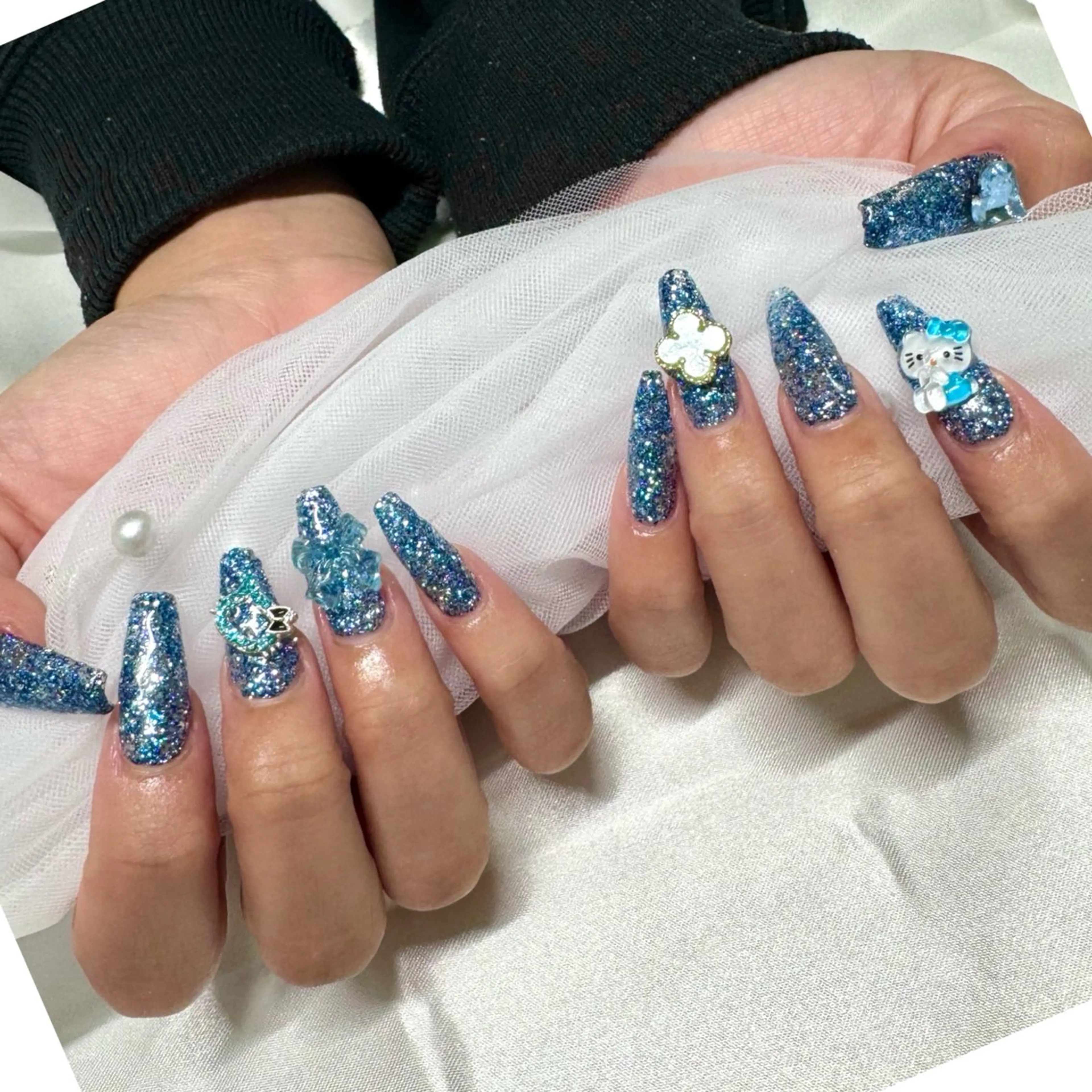 ネイル Roi〈ロワ〉 Rinneのネイルデザイン