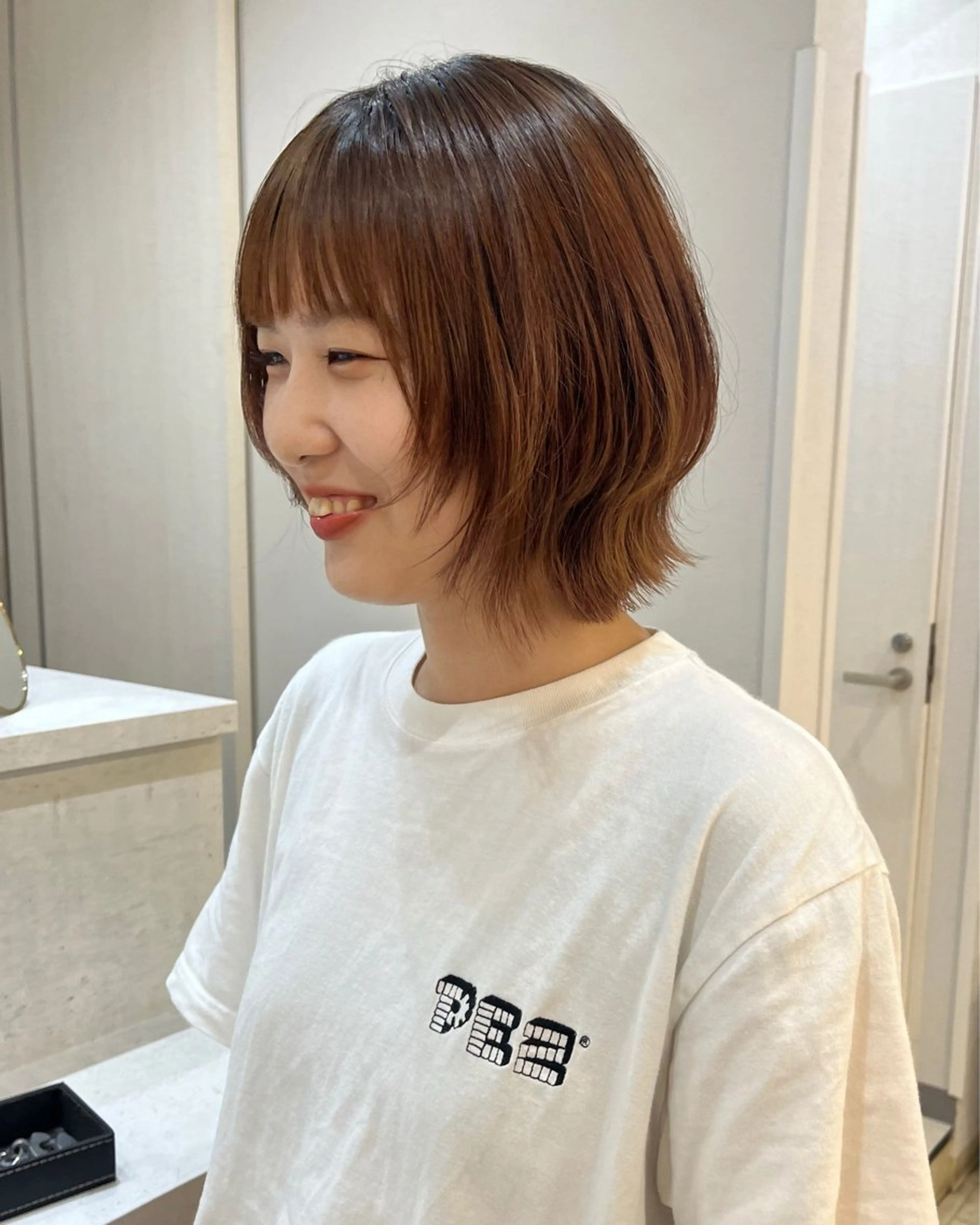 ミディアム くびれヘア レイヤーカット kchiara所属・yura /レイヤーカットのヘアスタイル