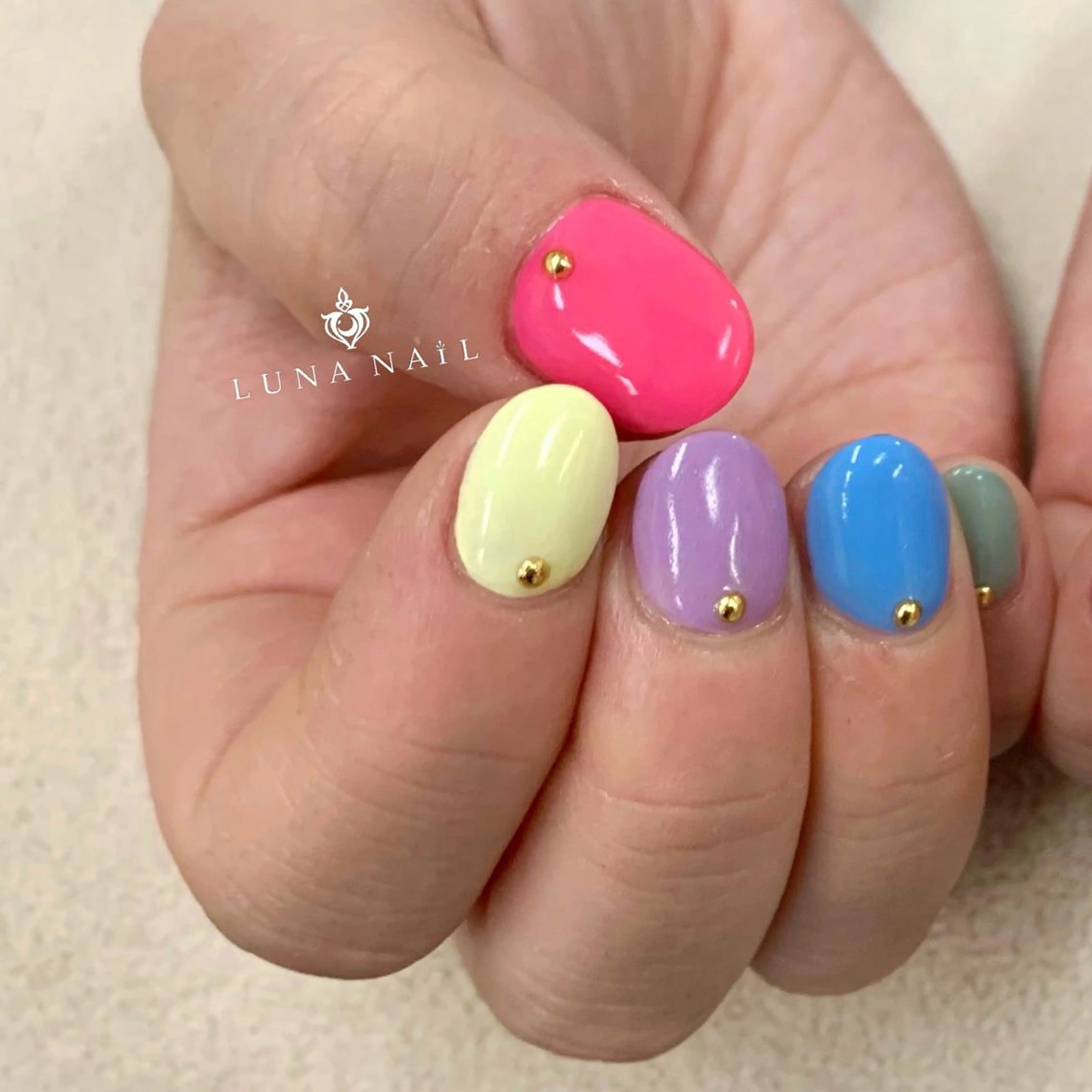 ネイル ハンドネイル アトリエ　ミモザ所属・いまむら あかりのネイルデザイン