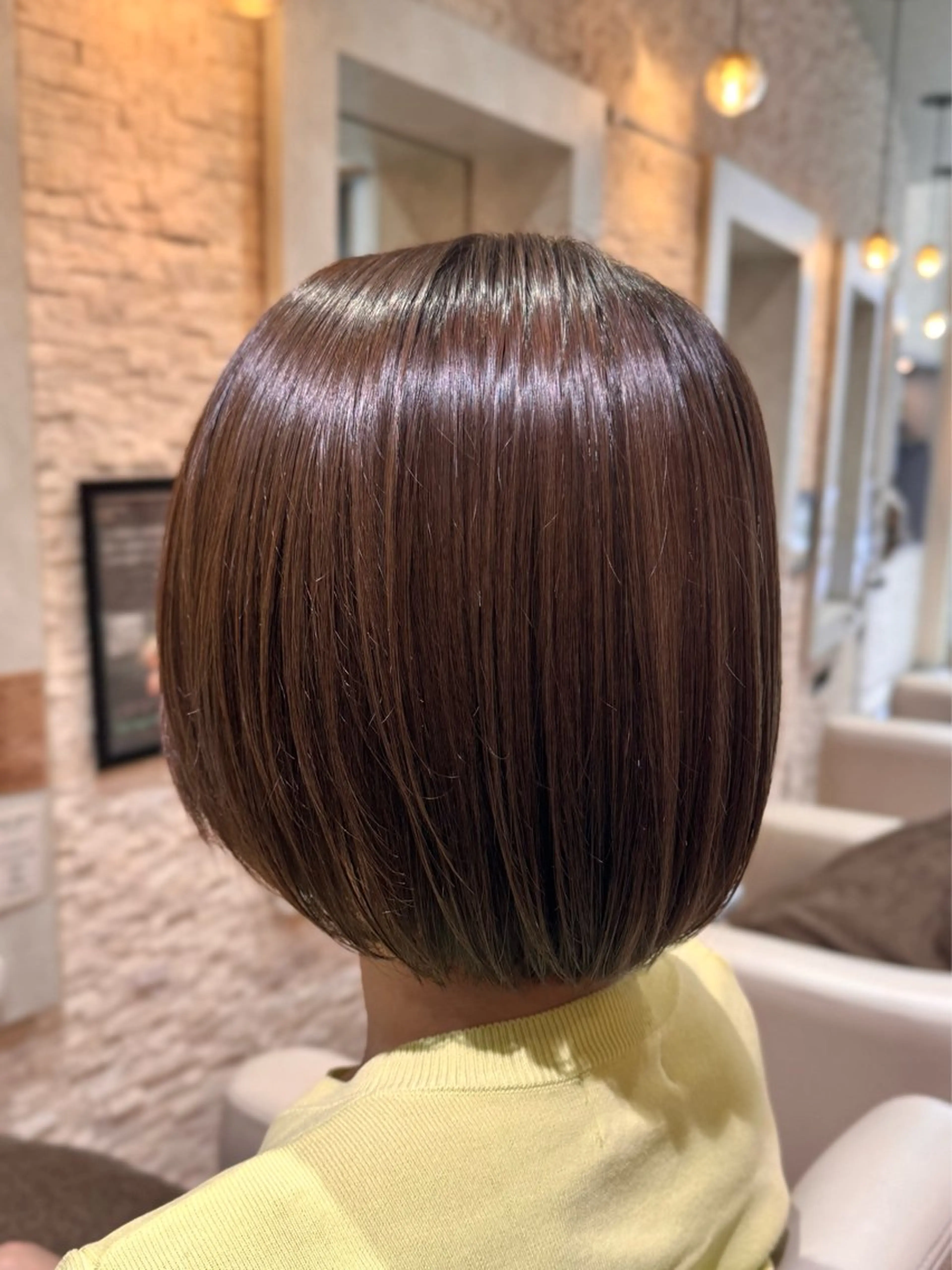 ショート カラー ベージュカラー オリーブベージュ カット ヘアカラー トリートメント ヘッドスパ 本多 美羽のヘアスタイル