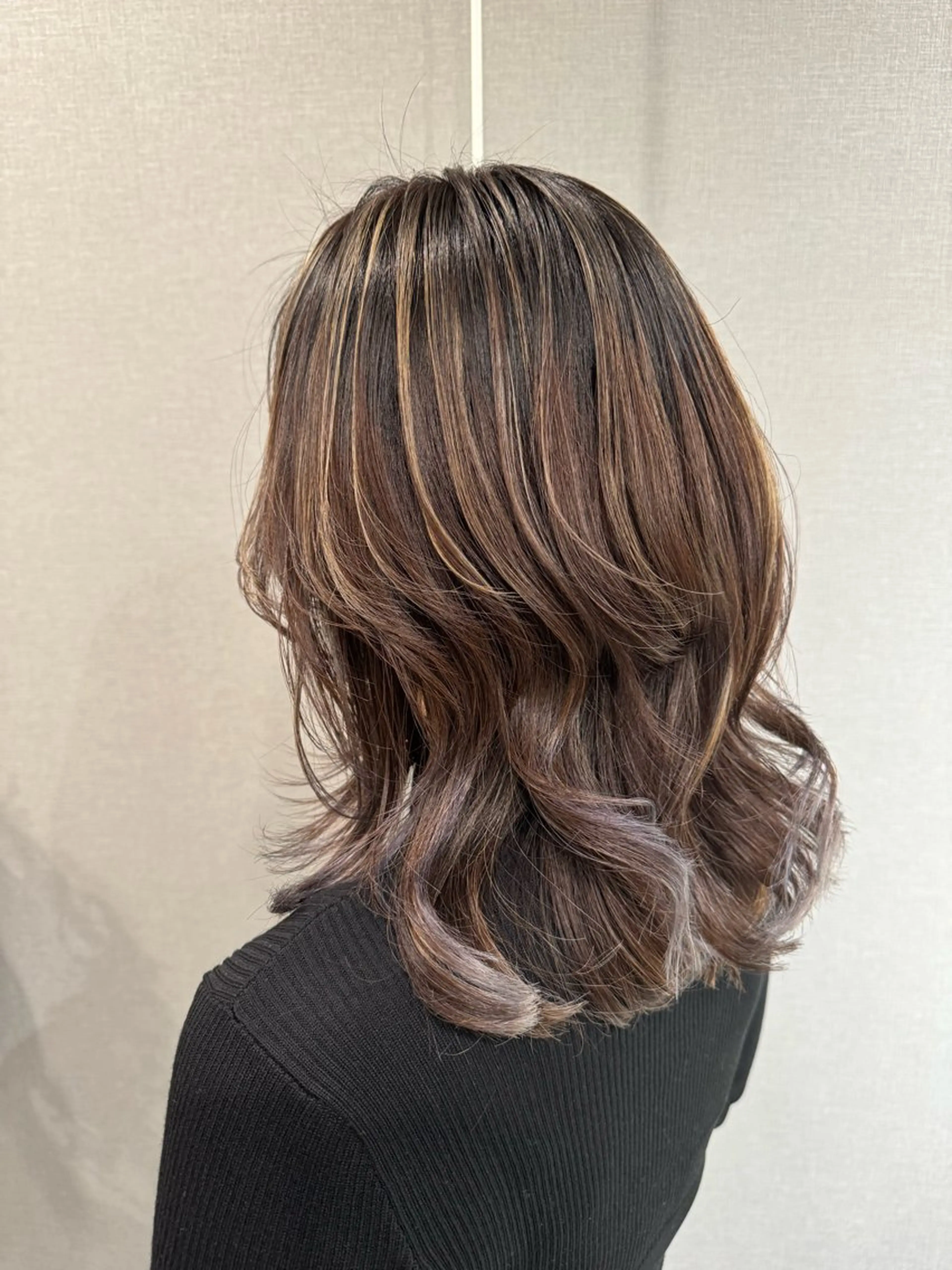 セミロング 3Dハイライト ハイライト トリートメント カット ヘアカラー K Harukaのヘアスタイル