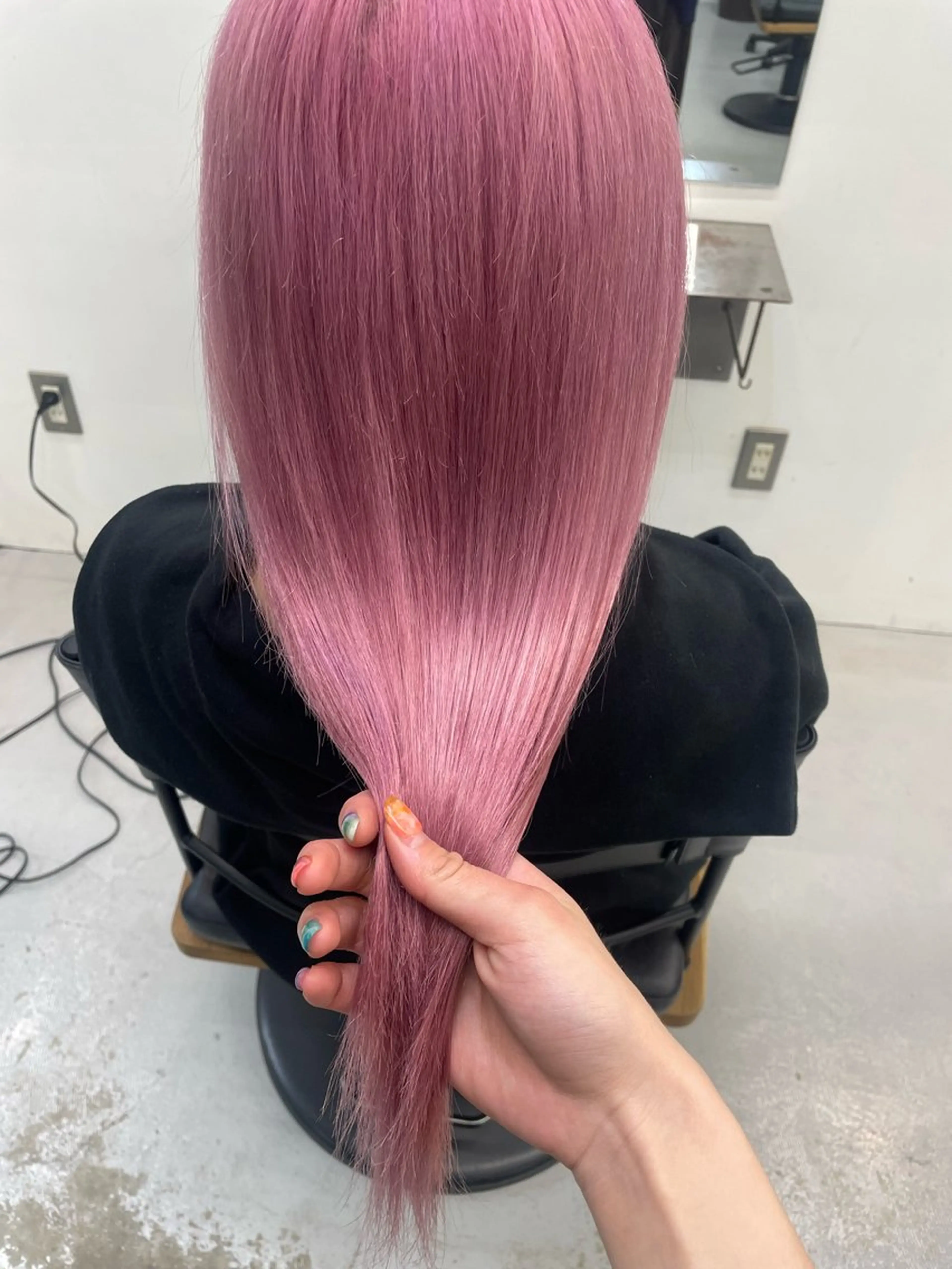 セミロング カラー ヘアカラー カットモデル/ ハイトーン/ゆうあのヘアスタイル