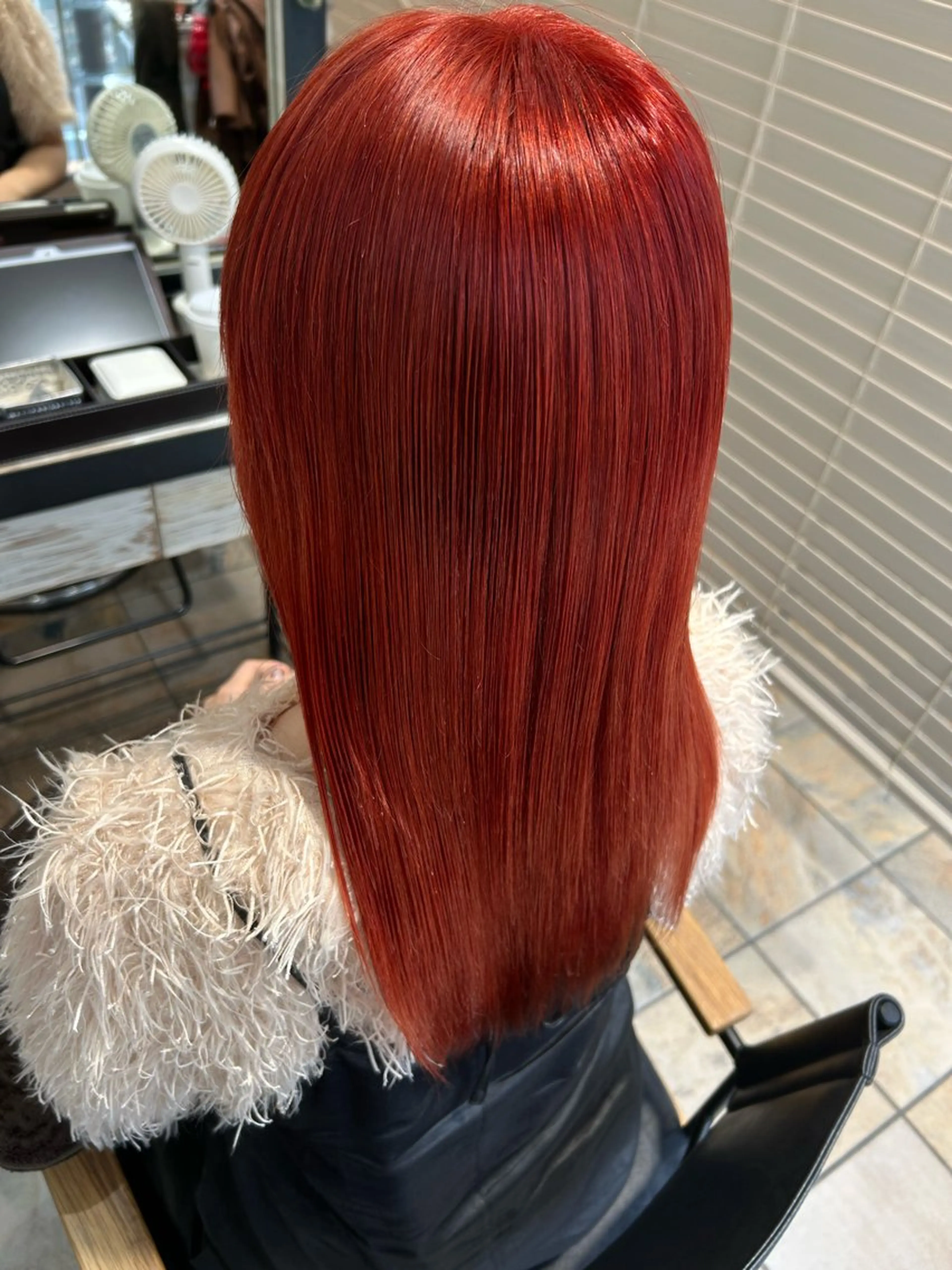 カラー ブリーチ オレンジ オレンジレッド レッドカラー 佐竹 こいきのヘアスタイル