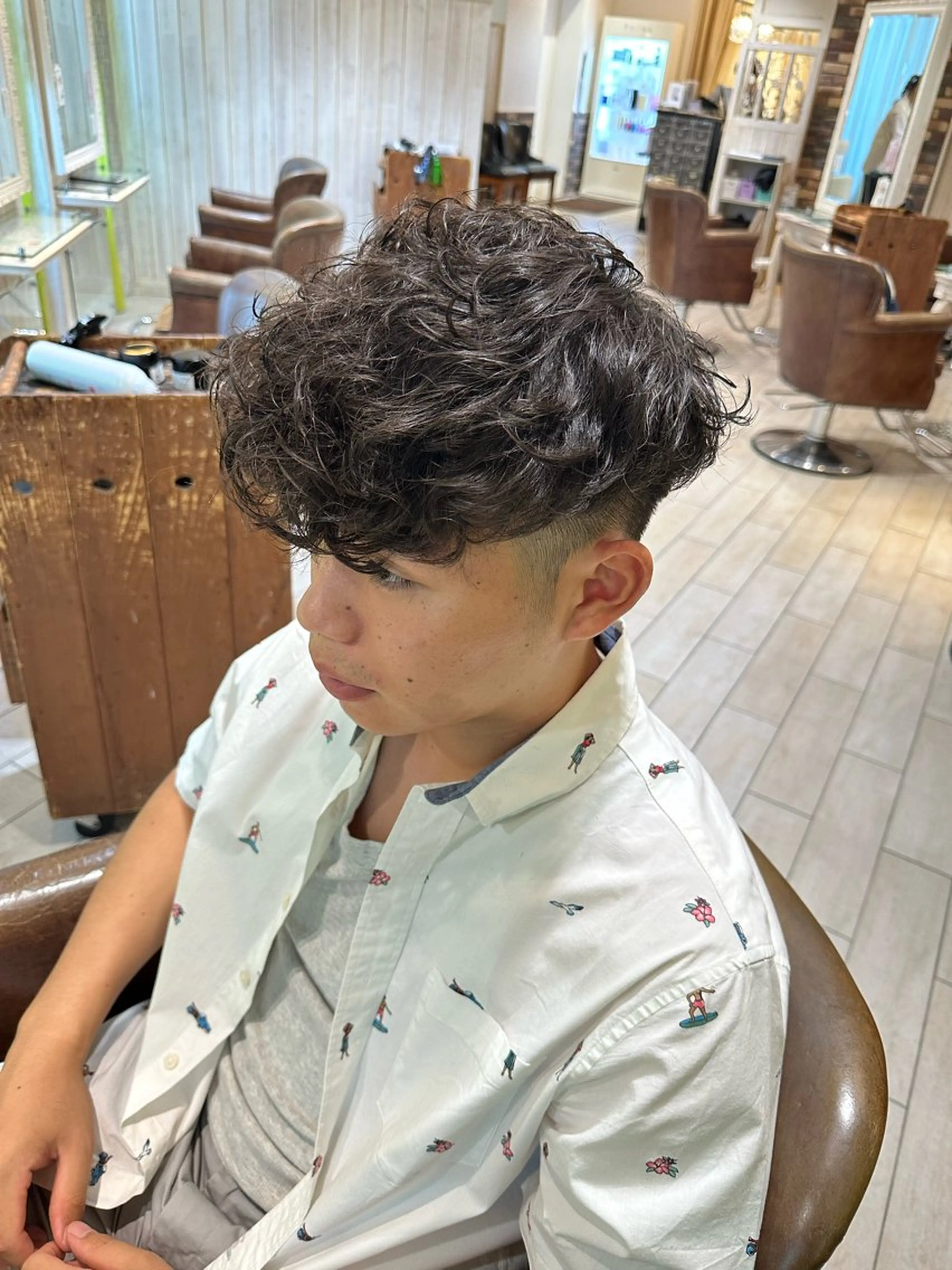 パーマ メンズ 増渕 駿介のヘアスタイル