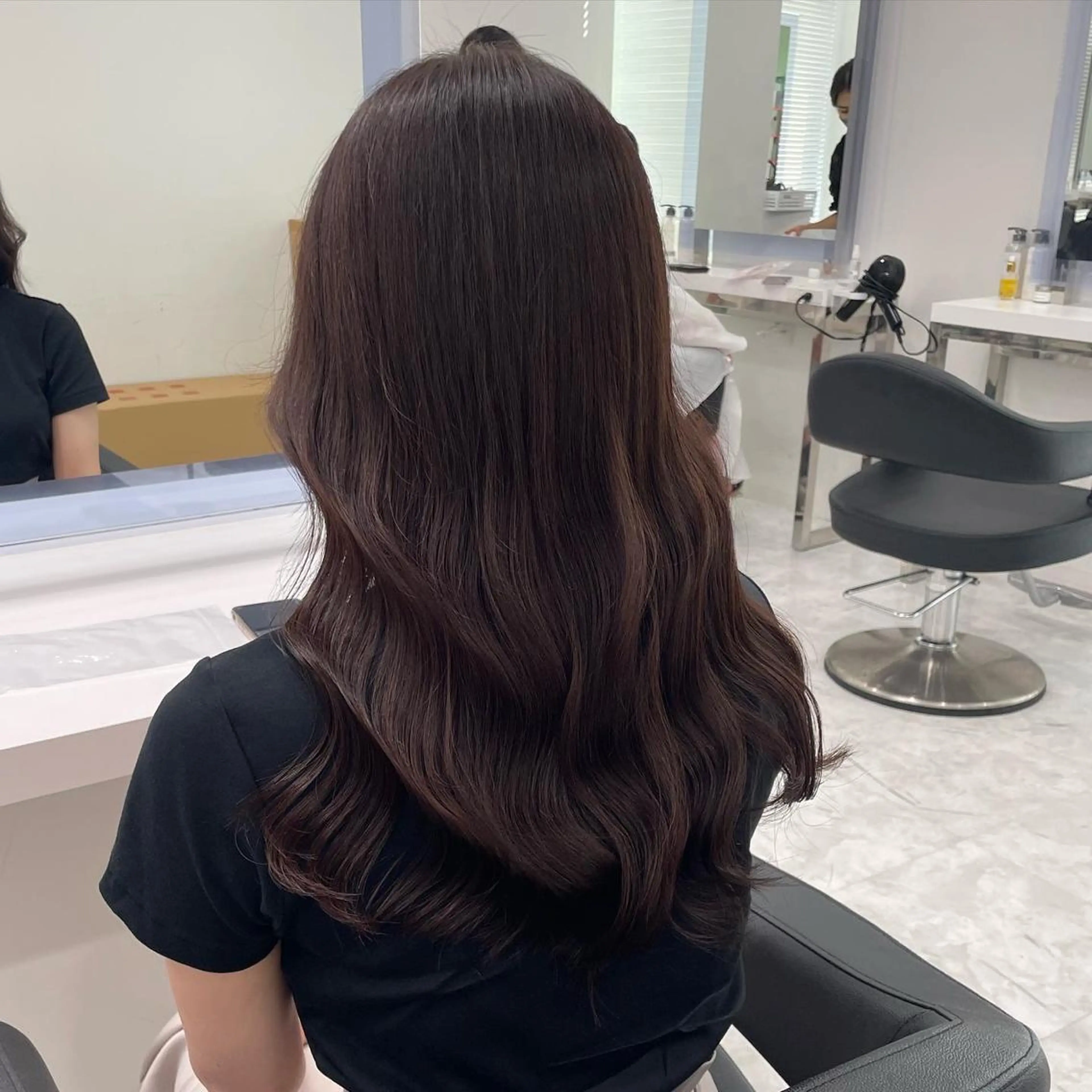 セミロング カラー ヘアアレンジ Ella所属・nana【艶髪】/ レイヤー/縮毛矯正のヘアスタイル