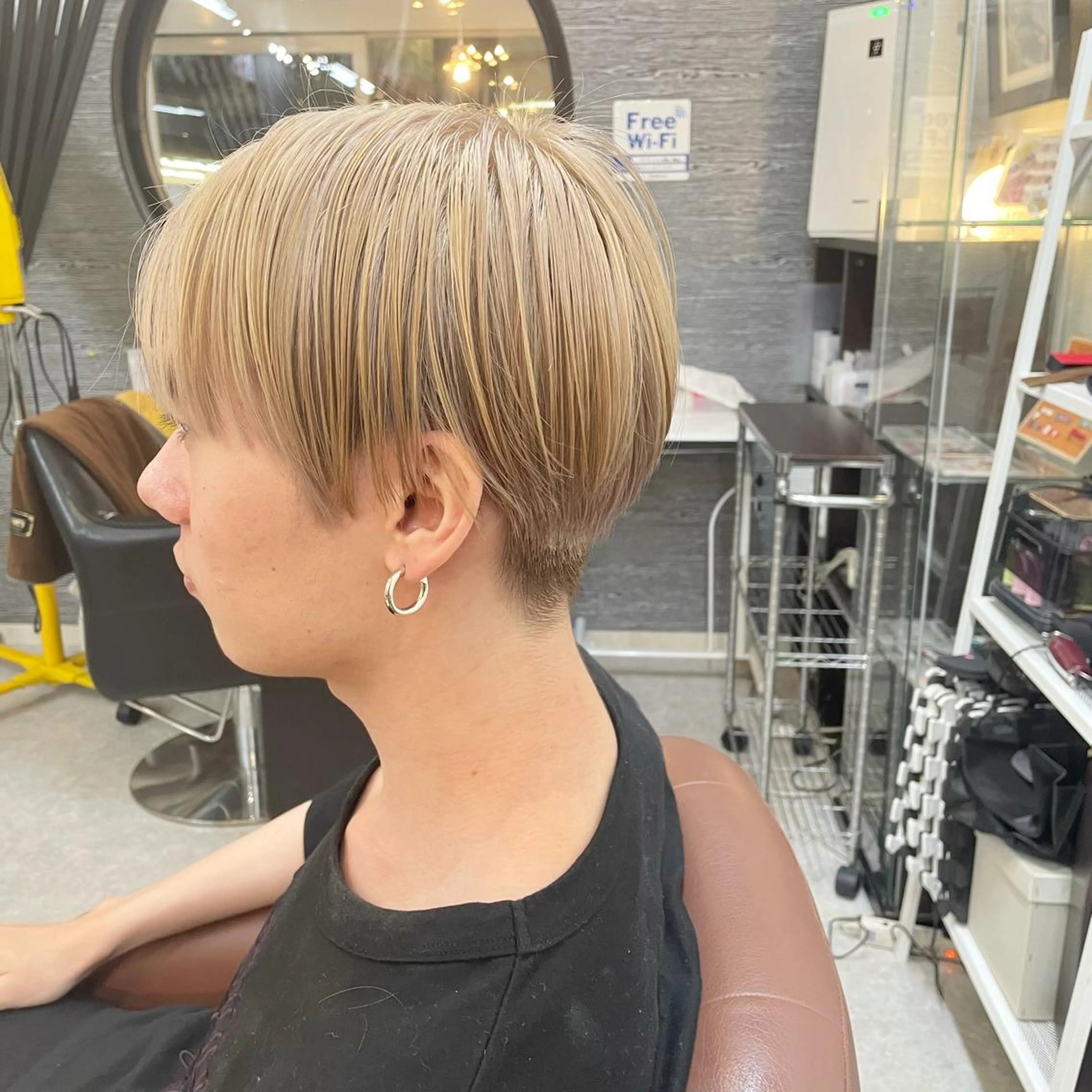 カラー メンズ メンズブリーチ メンズハイトーン ブリーチ ダブルカラー ハイトーンカラー 能登谷 泉稀のヘアスタイル