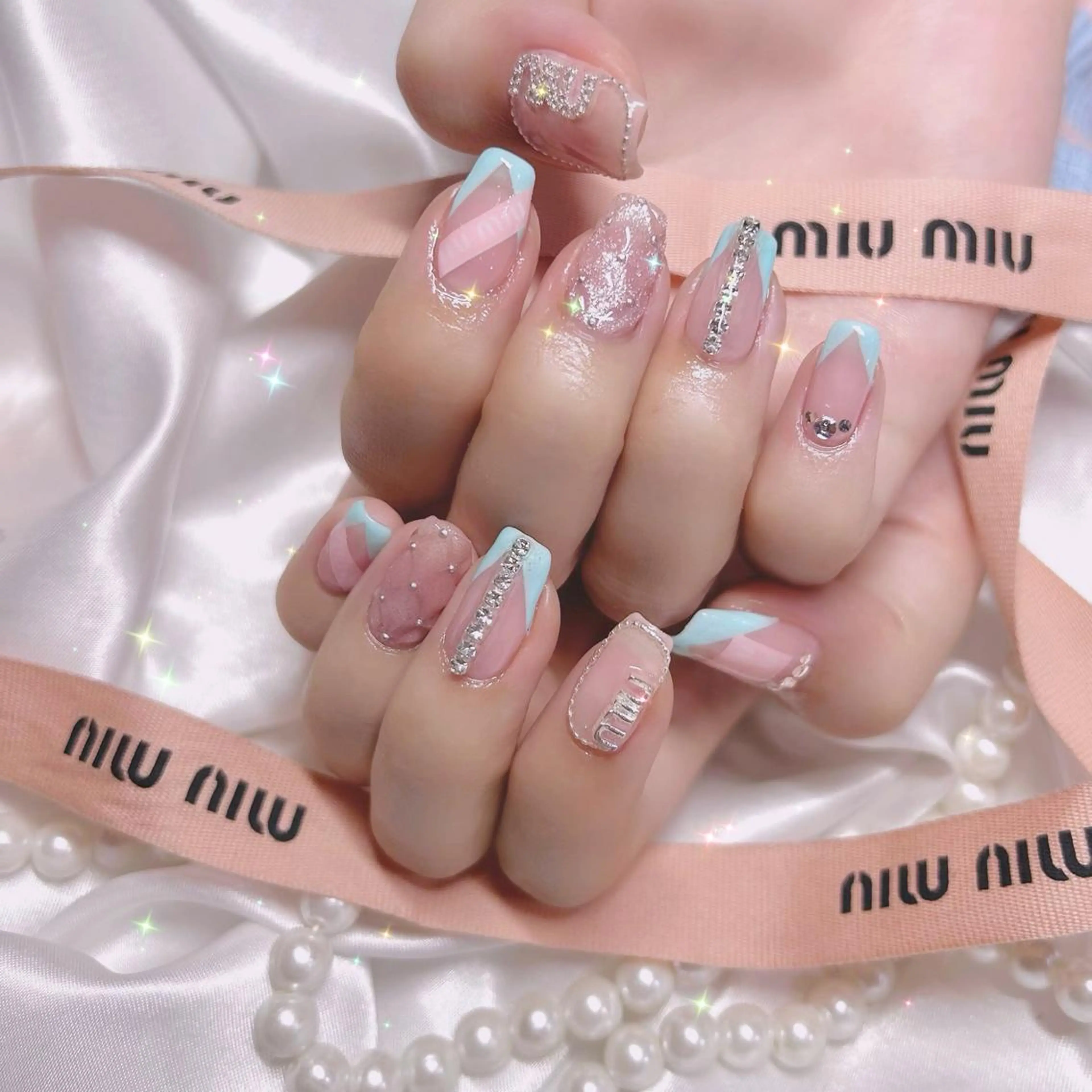 ネイル フレンチネイル 韓国ネイル 夏ネイル ワンホンネイル élu by Noriko 前原のネイルデザイン