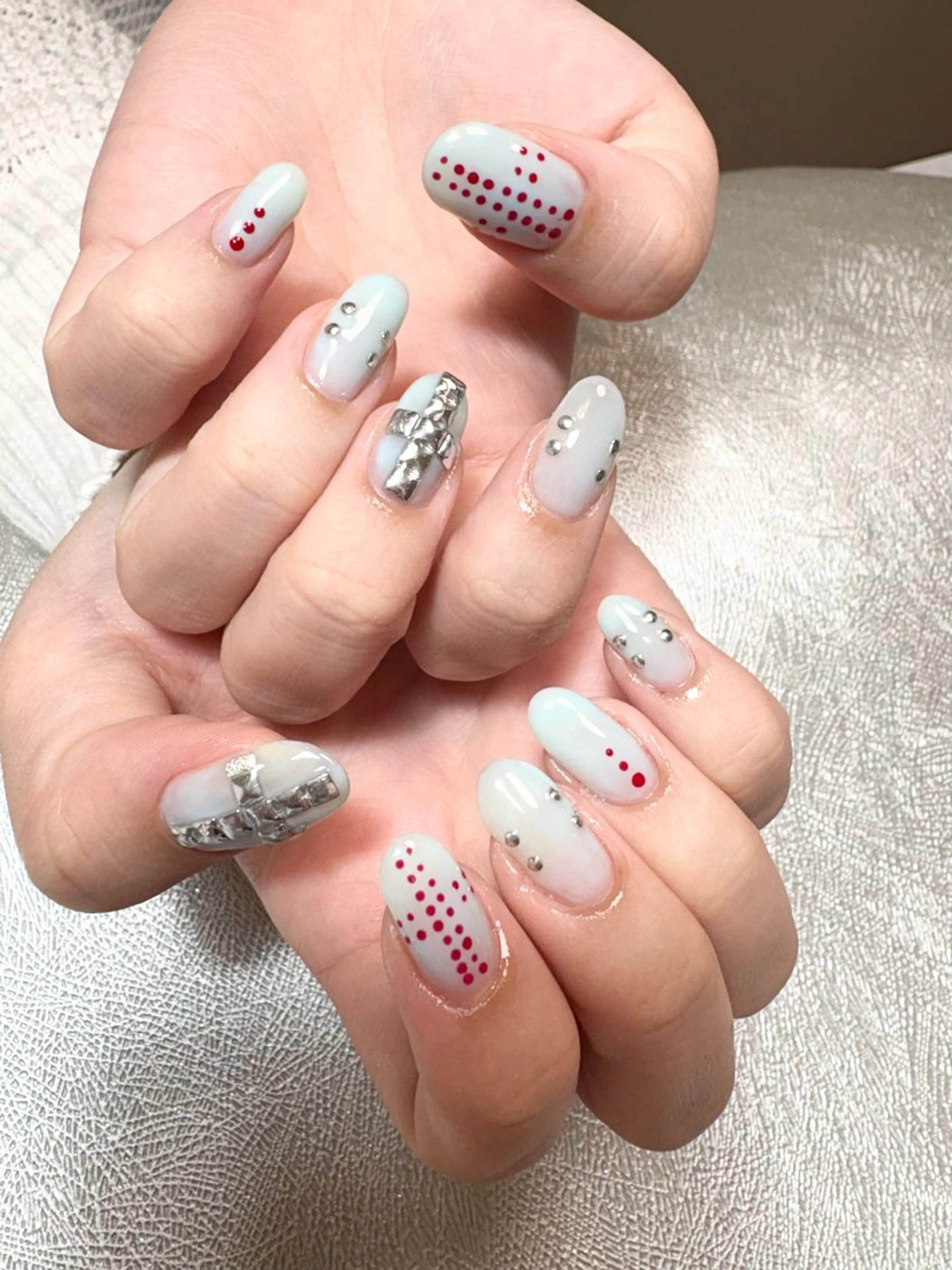 ネイル ブルー ドット 持ち込み ハンドネイル ✨韓国✨nail salonLumieのネイルデザイン