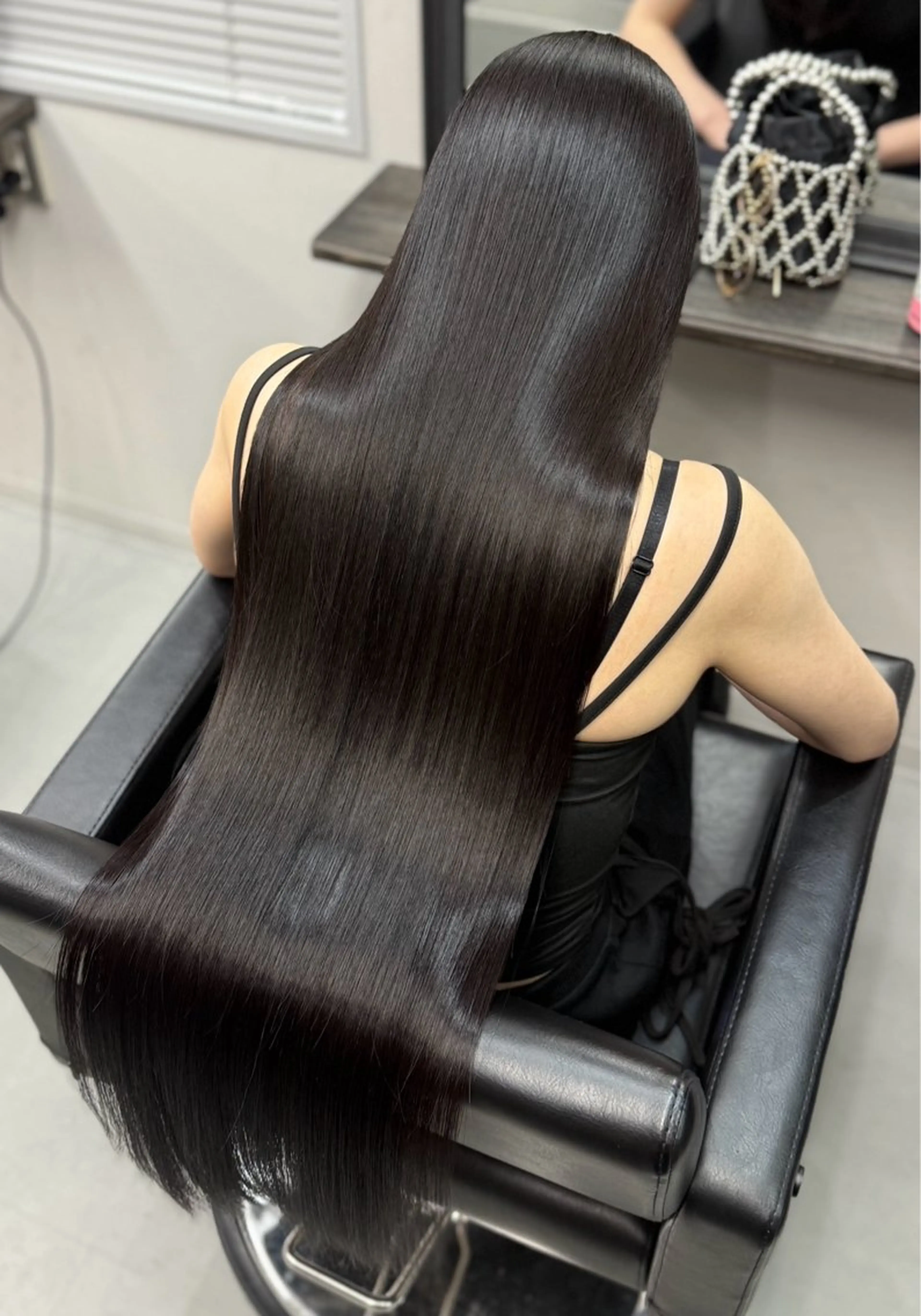 【ミニモ限定✨】カット＋縮毛矯正orストレートパーマ＋最高級ケラチン髪質改善トリートメントの写真