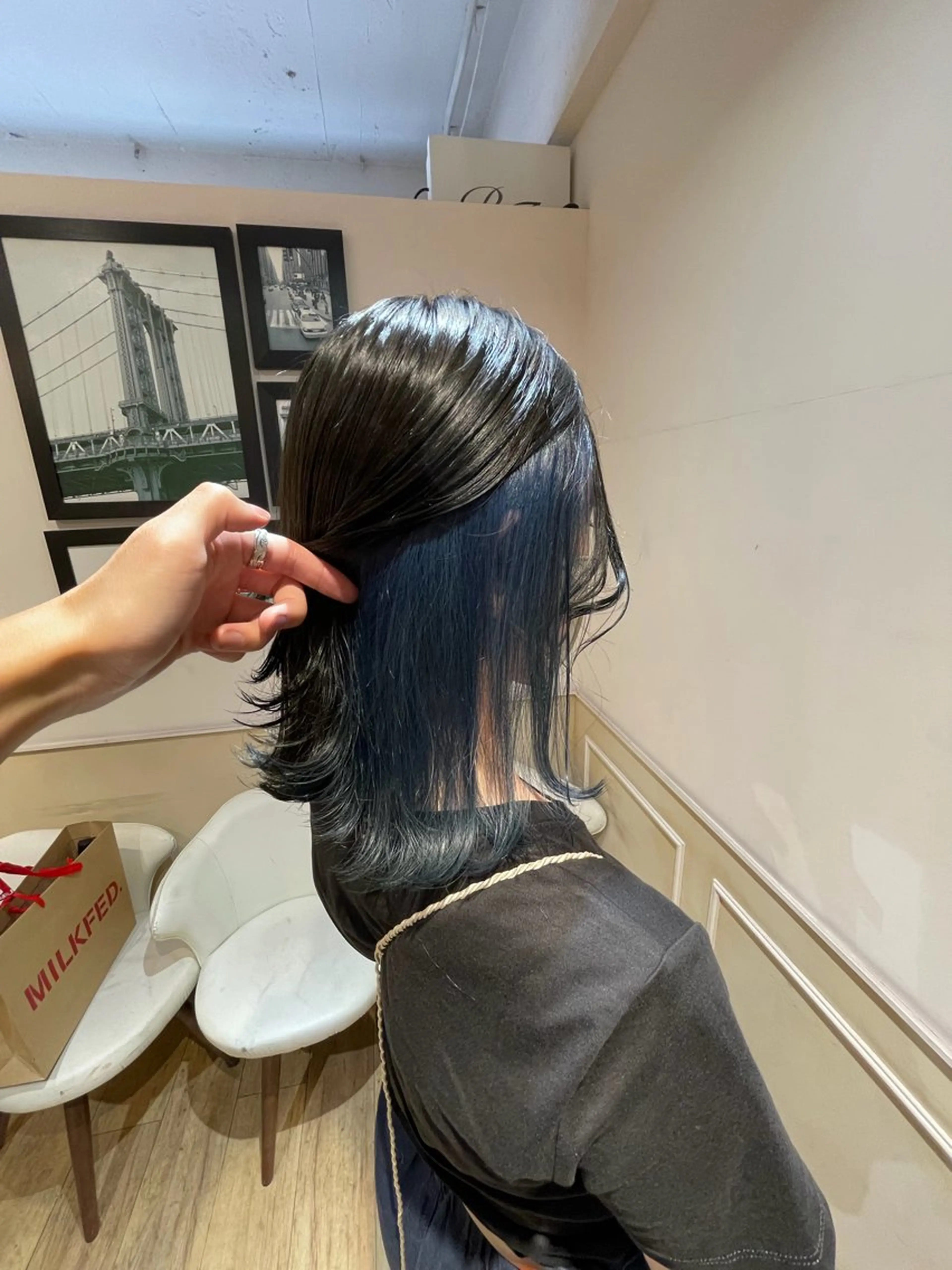 ミディアム カラー ヘアカラー トリートメント 🦋REISA🦋 エクステ×ハイトーンのヘアスタイル