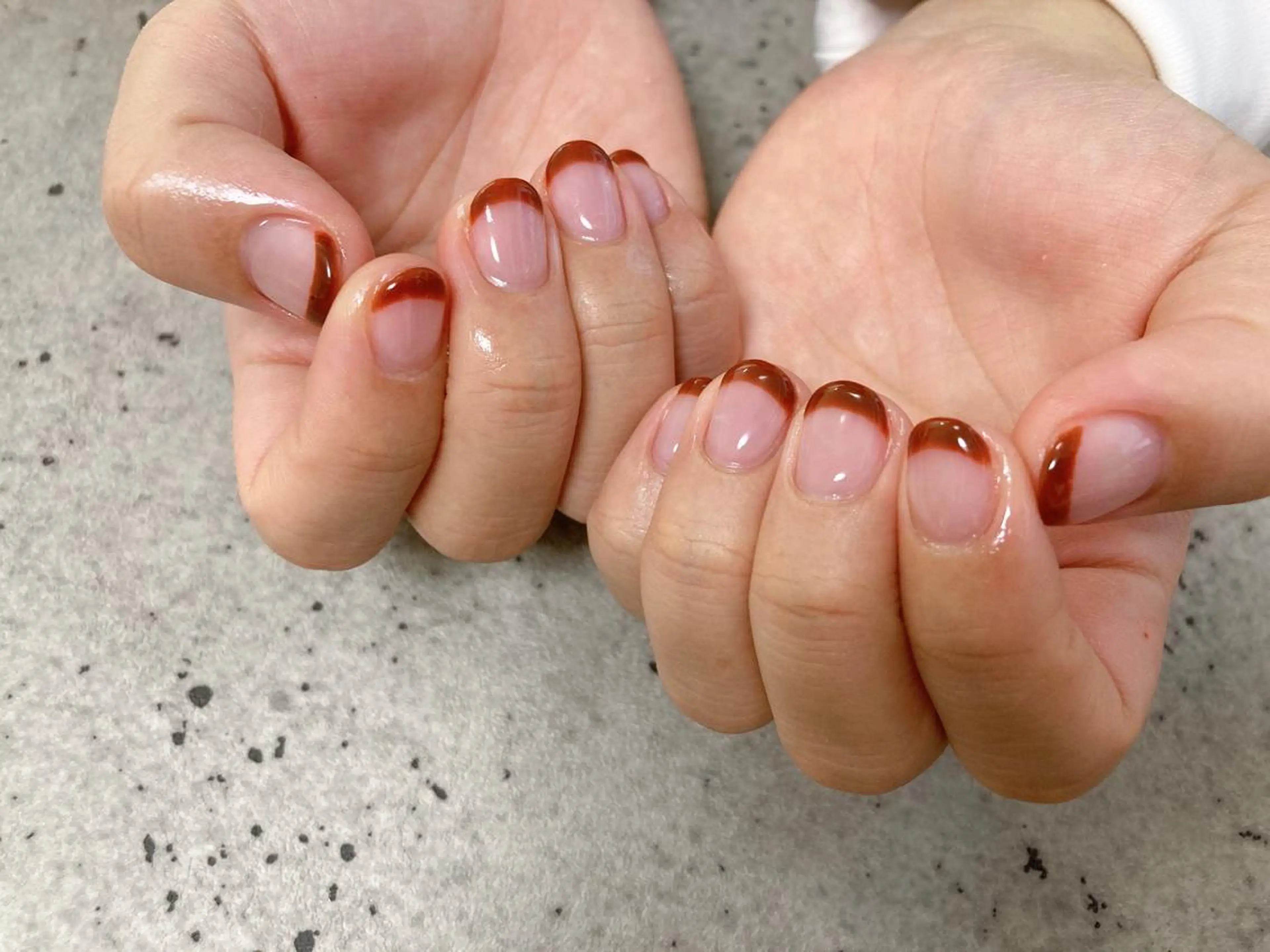 ネイル ブラウン フレンチネイル Mogu nail 二子玉川のネイルデザイン