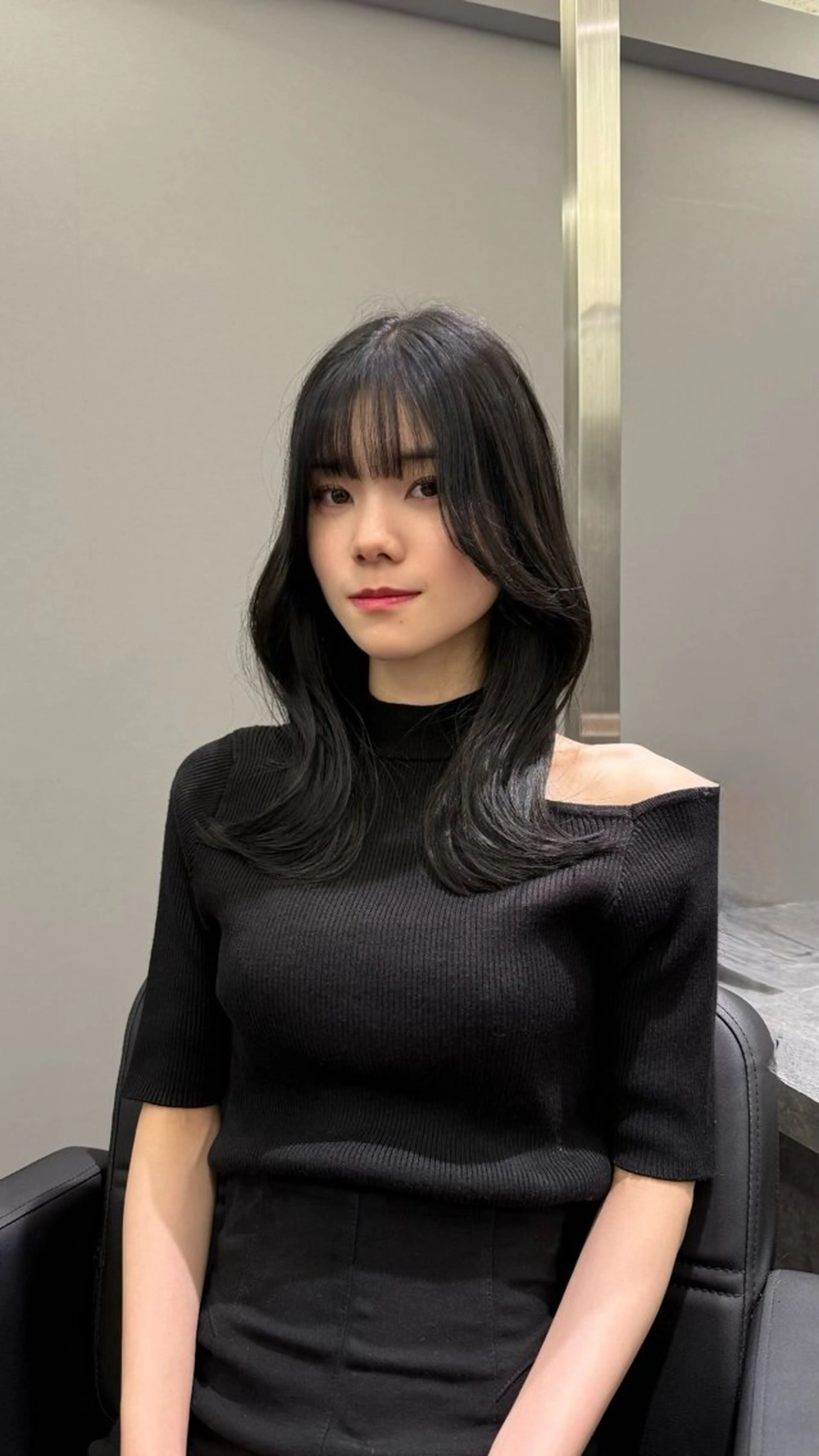 セミロング くびれヘア 韓国風ヘア レイヤーカット カット ヘアカラー トリートメント 江藤貴基 レイヤー カット【駅徒歩⑥歩】のヘアスタイル