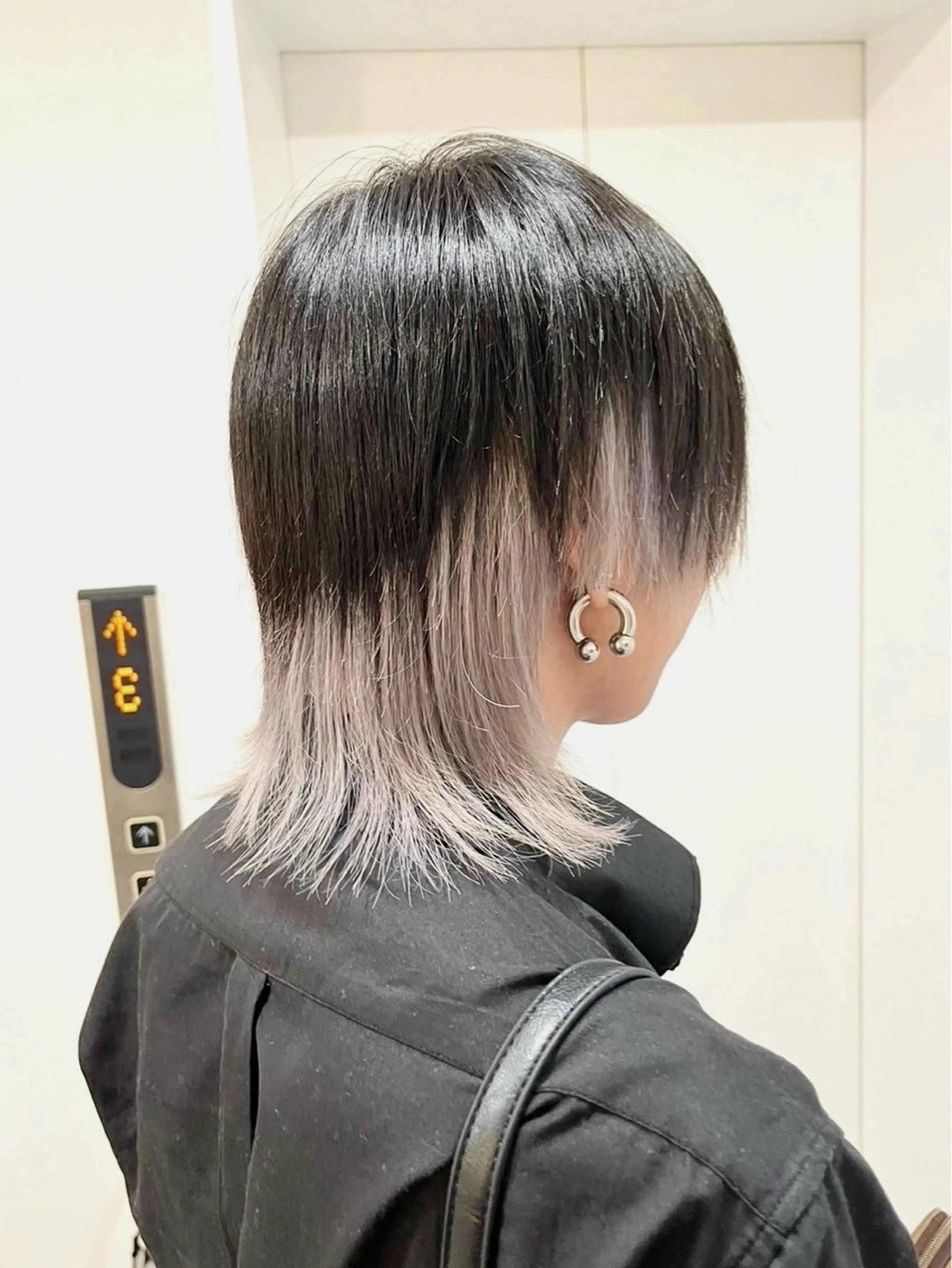 カラー メンズ ヘアカラー トリートメント ハイトーン/ウルフ/ レイヤー/Asukaのヘアスタイル