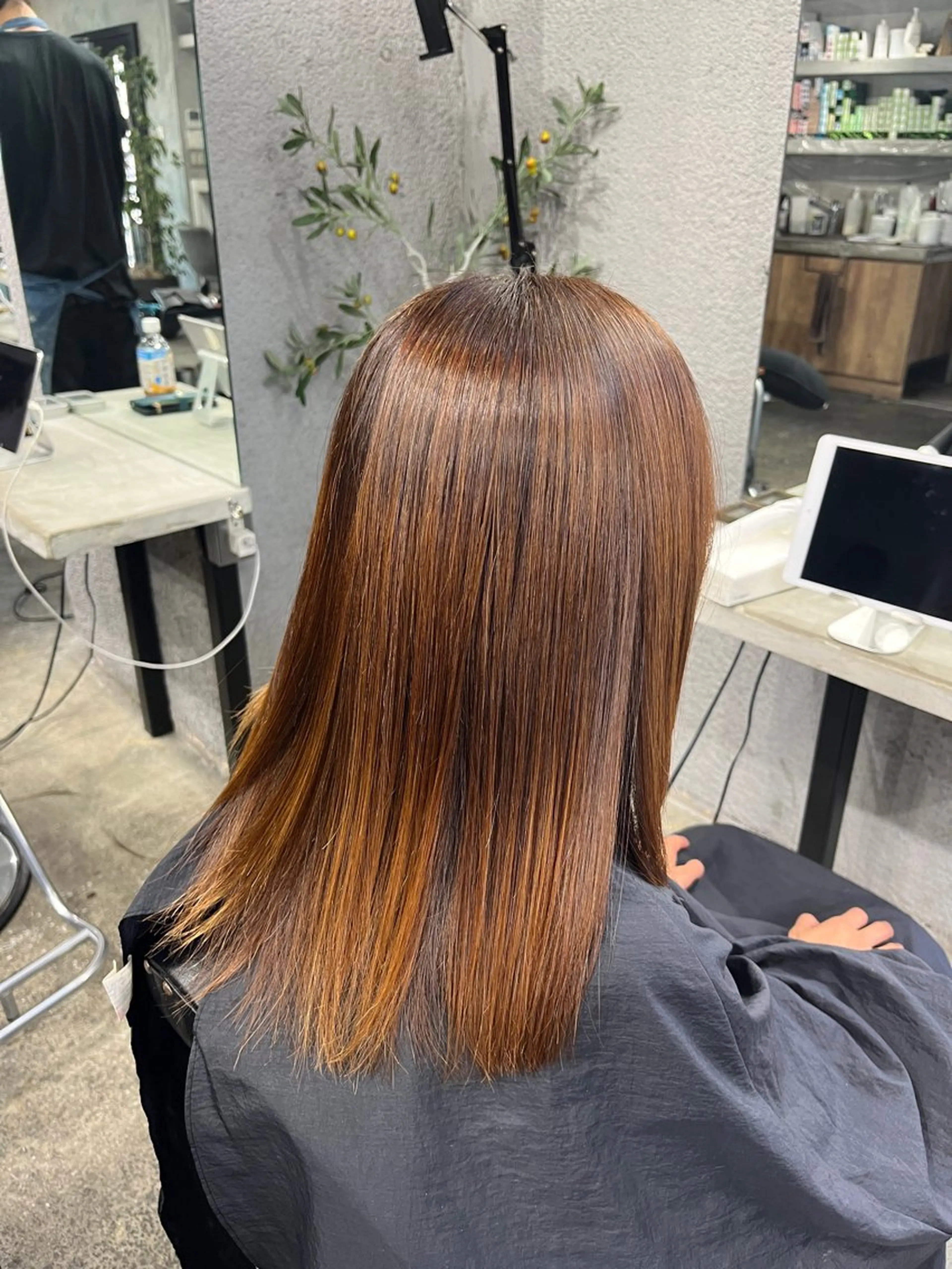 ミディアム 縮毛矯正 Hanashiro Narumiのヘアスタイル