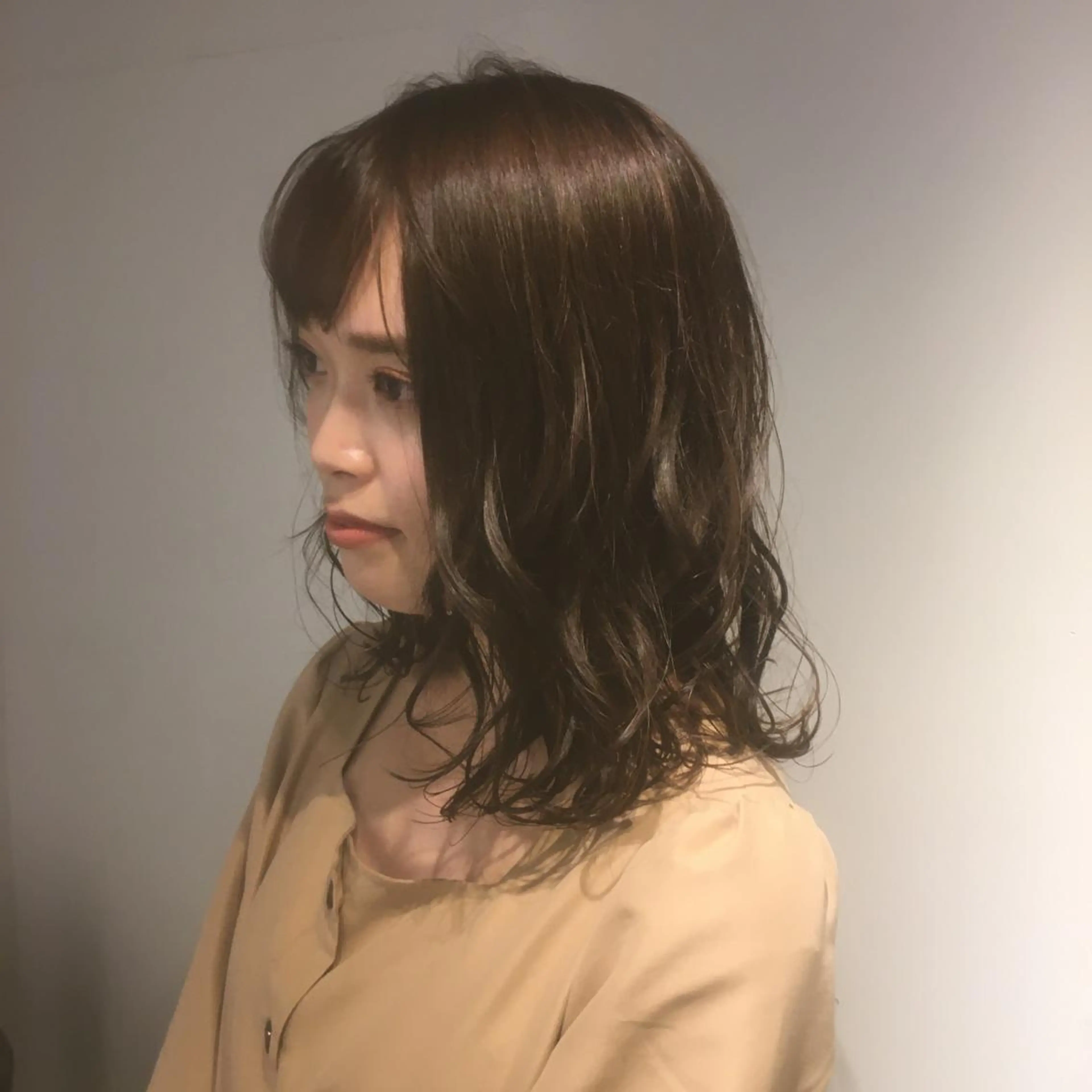 セミロング カラー カット ヘアカラー トリートメント しのはら まどかのヘアスタイル